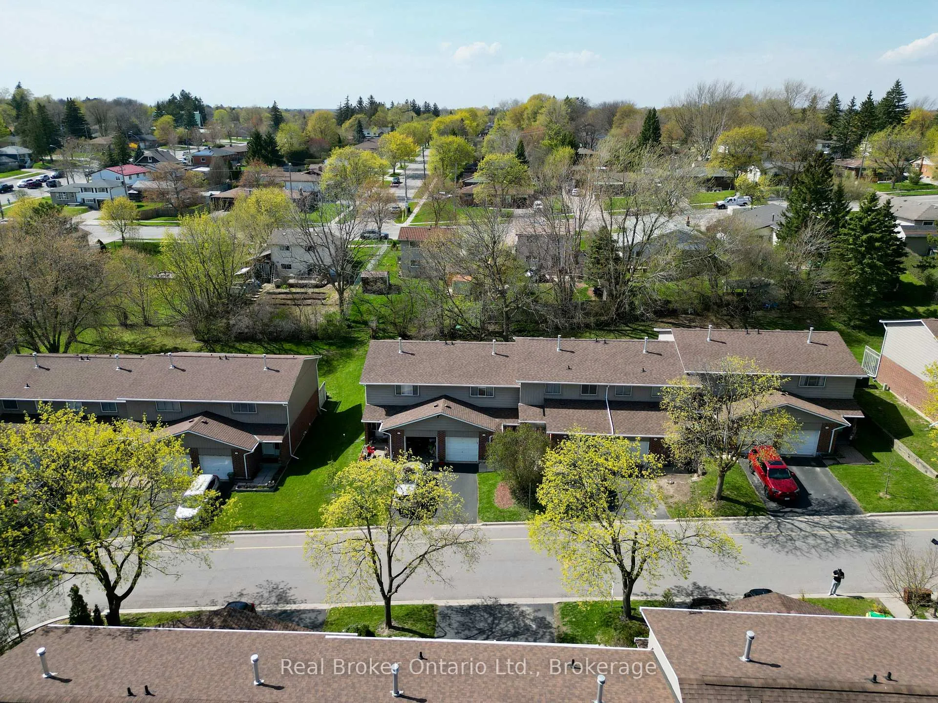 Photo 29 of Unit 16, 16 Hadati Road, Guelph, Grange Road — HOMEH