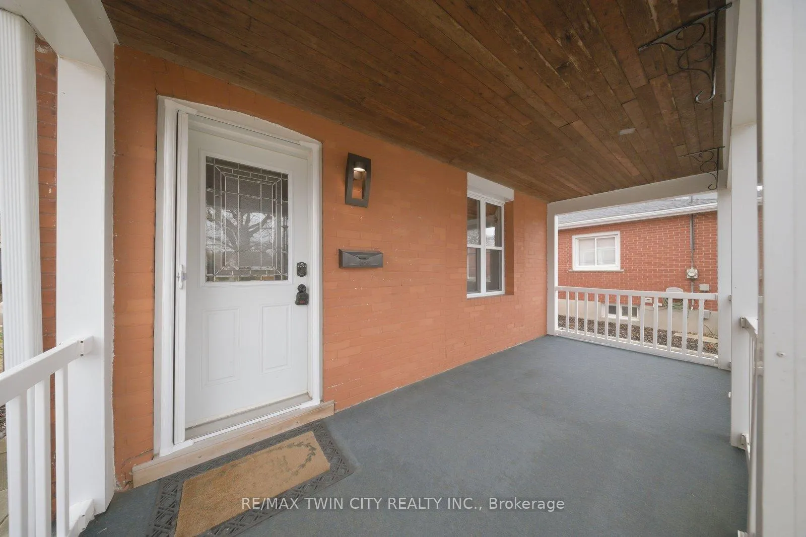 Photo 3 of 188 Grand River Avenue, Brantford — HOMEH