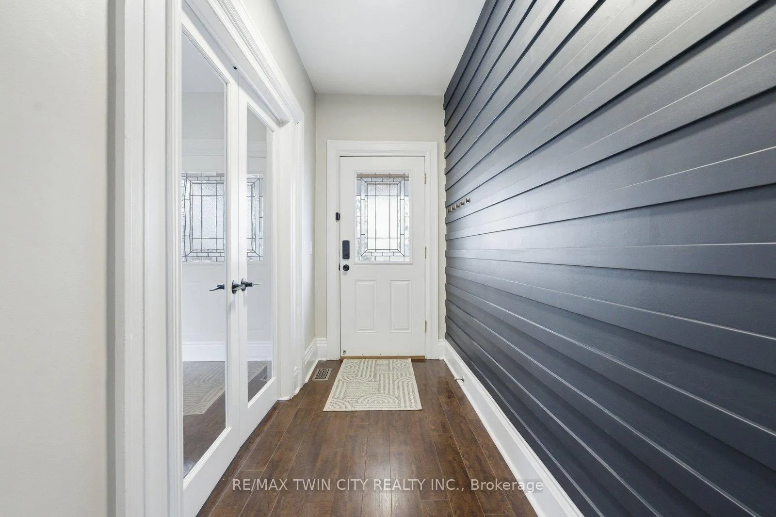 Photo 4 of 188 Grand River Avenue, Brantford — HOMEH