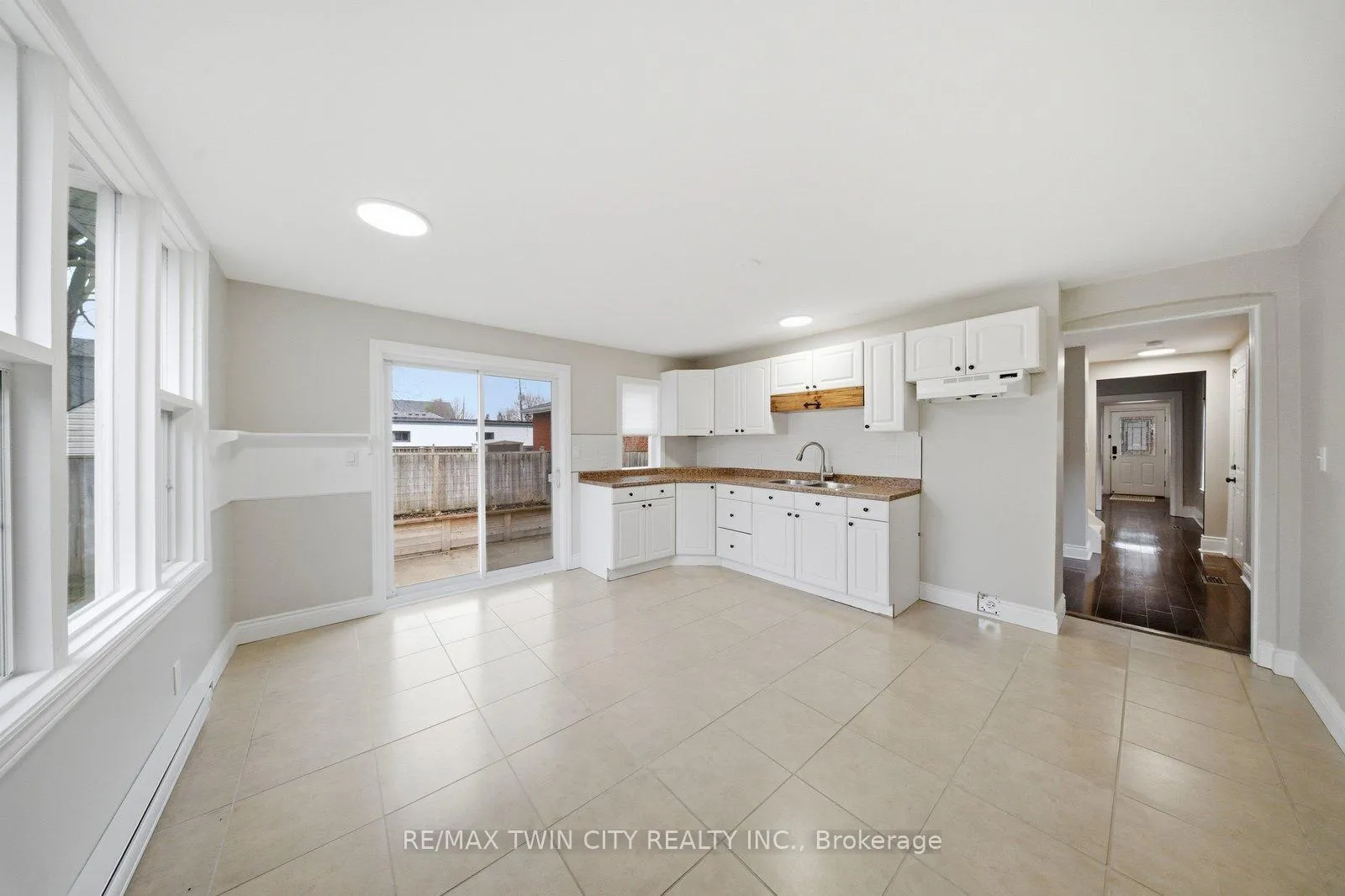 Photo 8 of 188 Grand River Avenue, Brantford — HOMEH