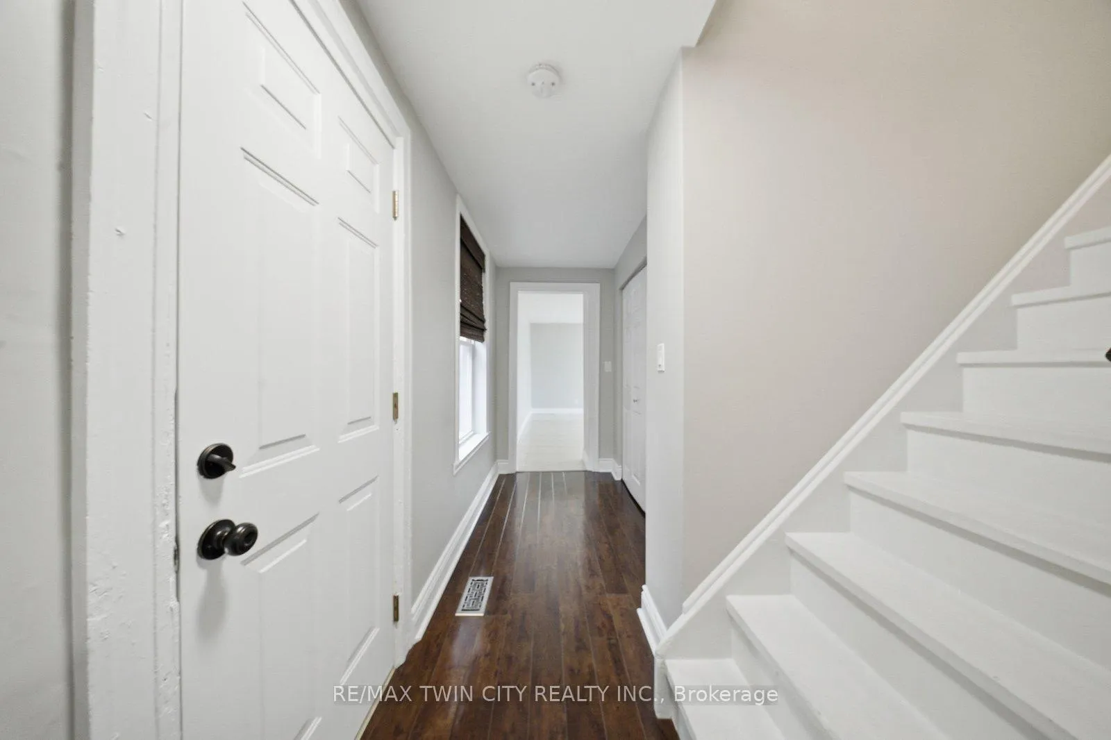 Photo 14 of 188 Grand River Avenue, Brantford — HOMEH