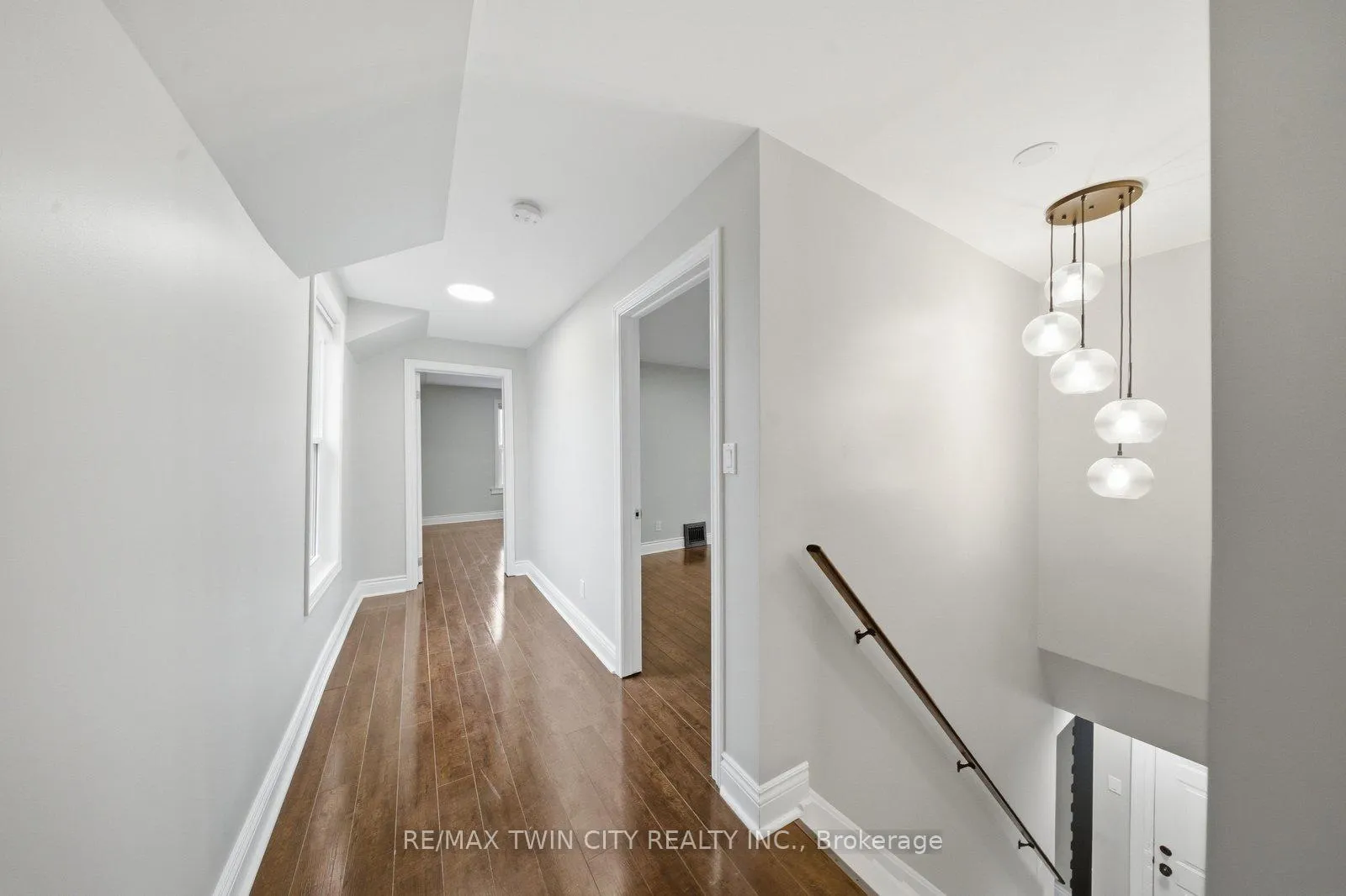 Photo 15 of 188 Grand River Avenue, Brantford — HOMEH