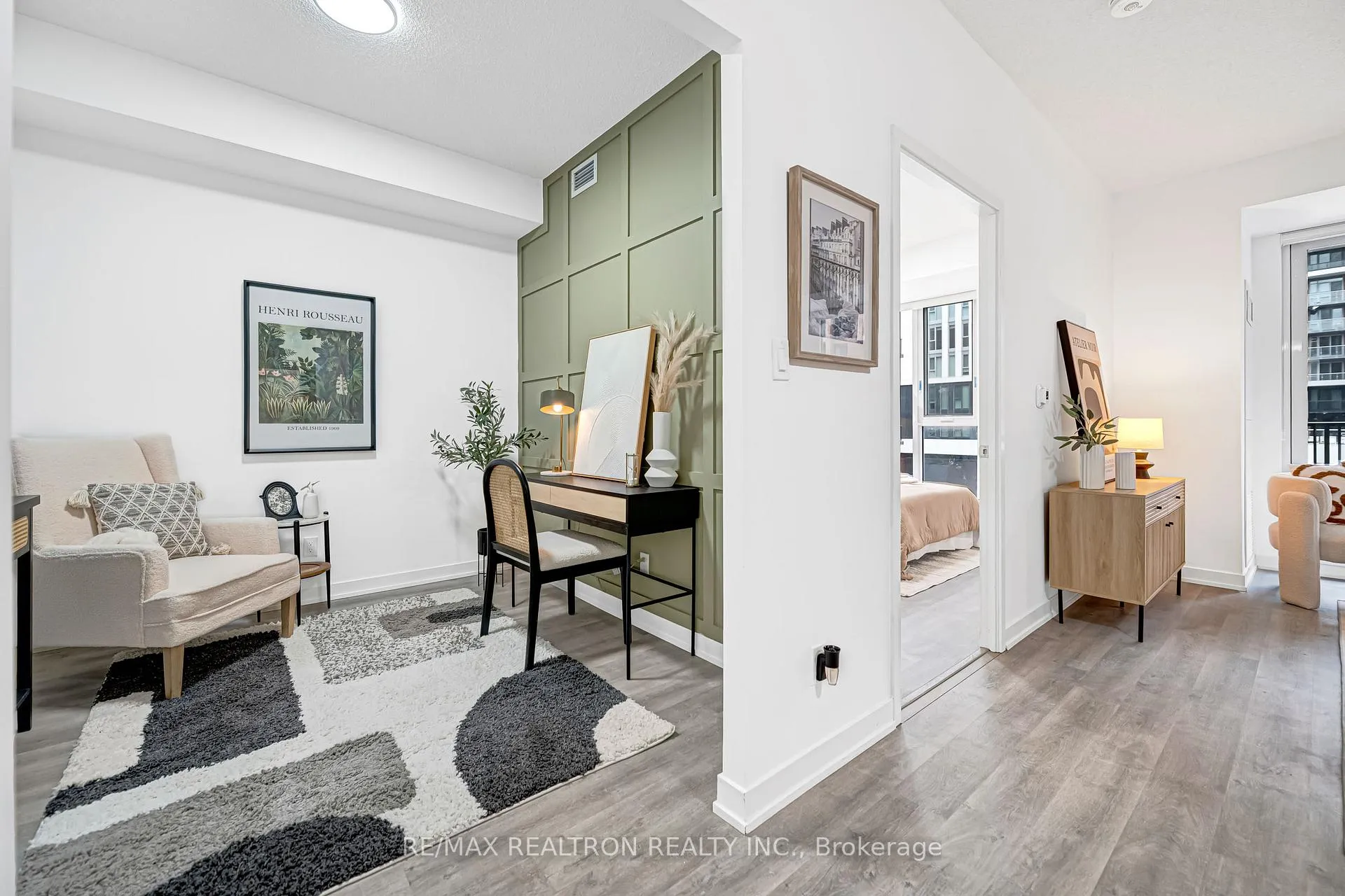 Photo 4 of Unit 403C, 38 Simcoe Promenade, Markham, Unionville — HOMEH