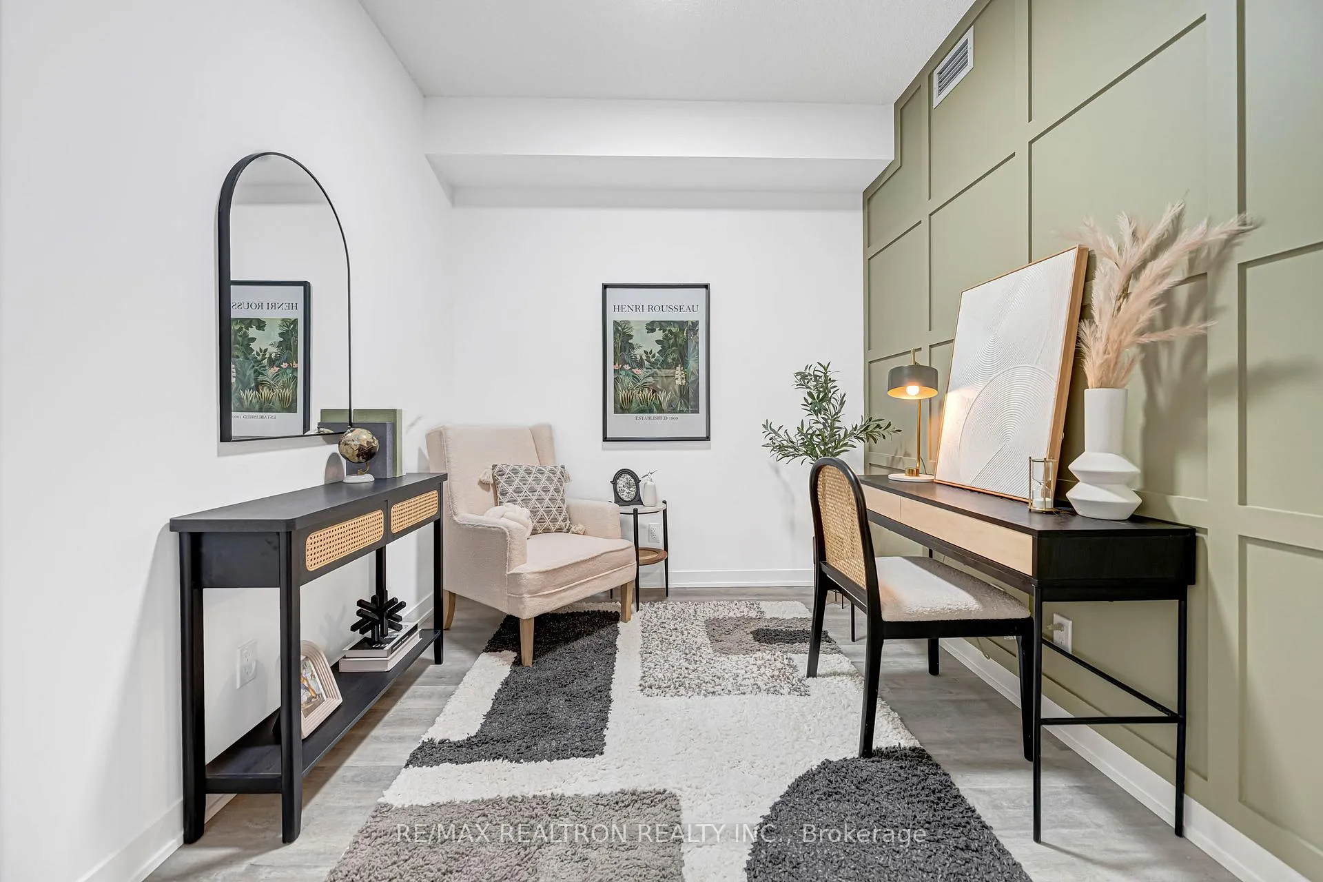 Photo 5 of Unit 403C, 38 Simcoe Promenade, Markham, Unionville — HOMEH