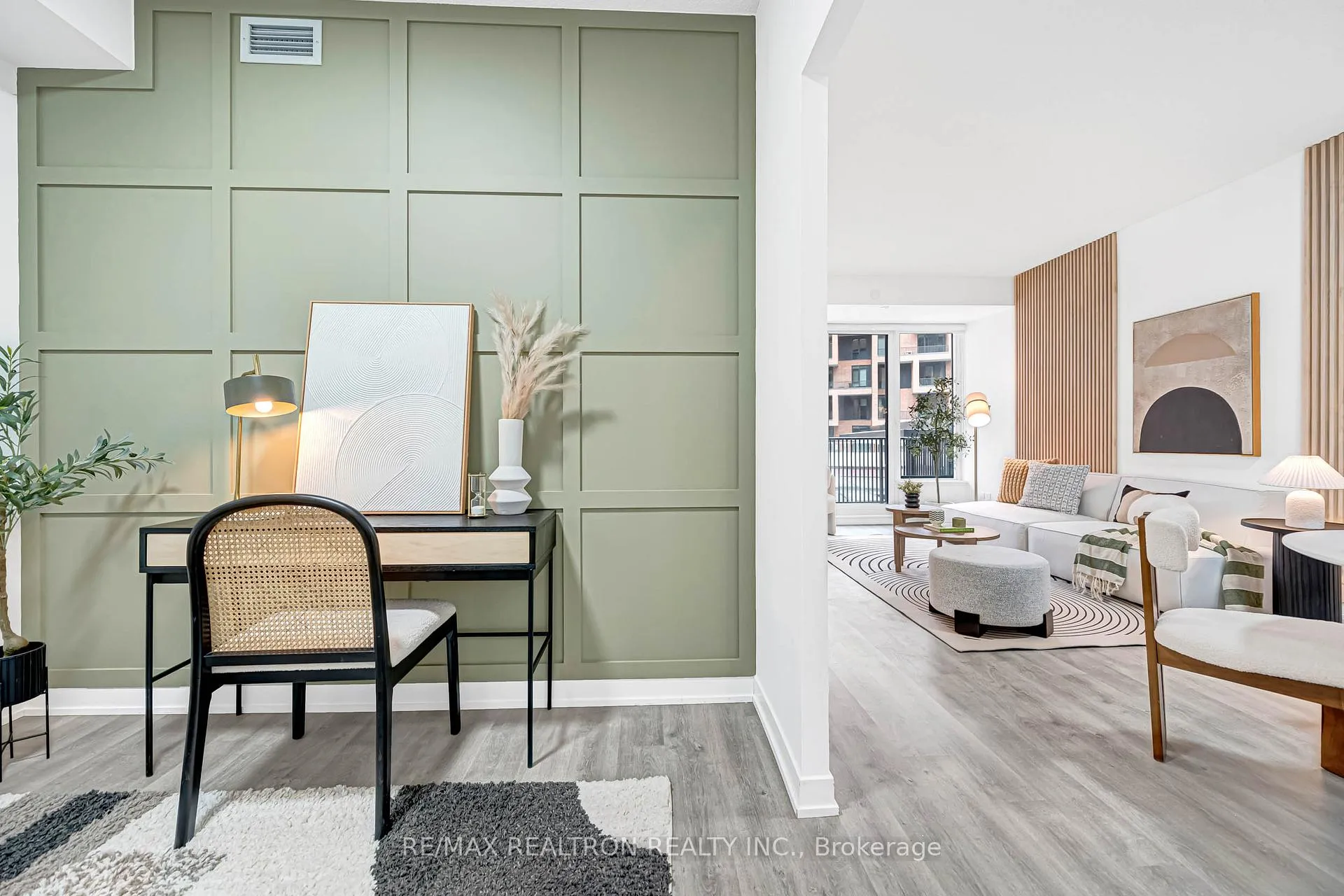 Photo 7 of Unit 403C, 38 Simcoe Promenade, Markham, Unionville — HOMEH