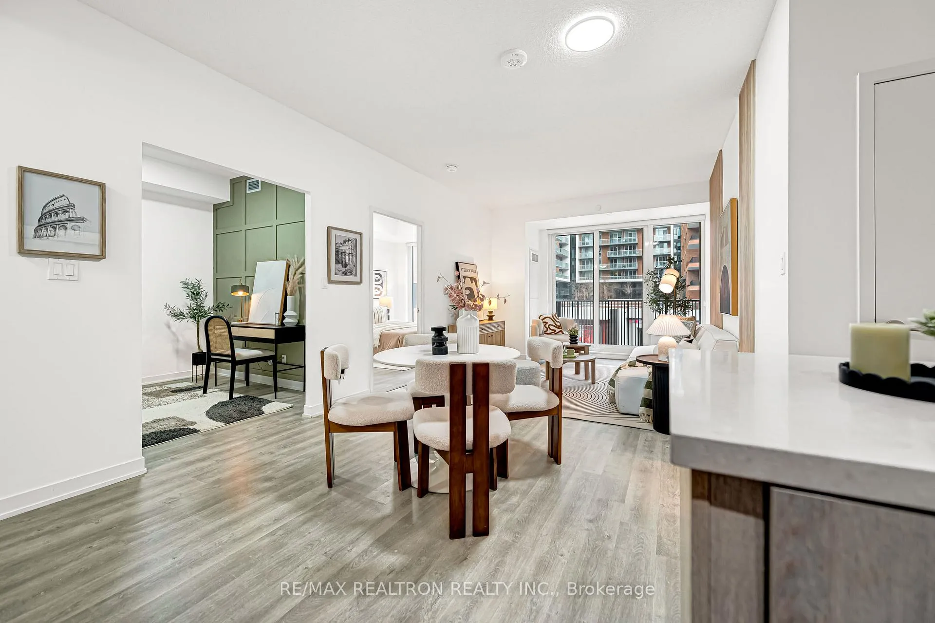 Photo 25 of Unit 403C, 38 Simcoe Promenade, Markham, Unionville — HOMEH