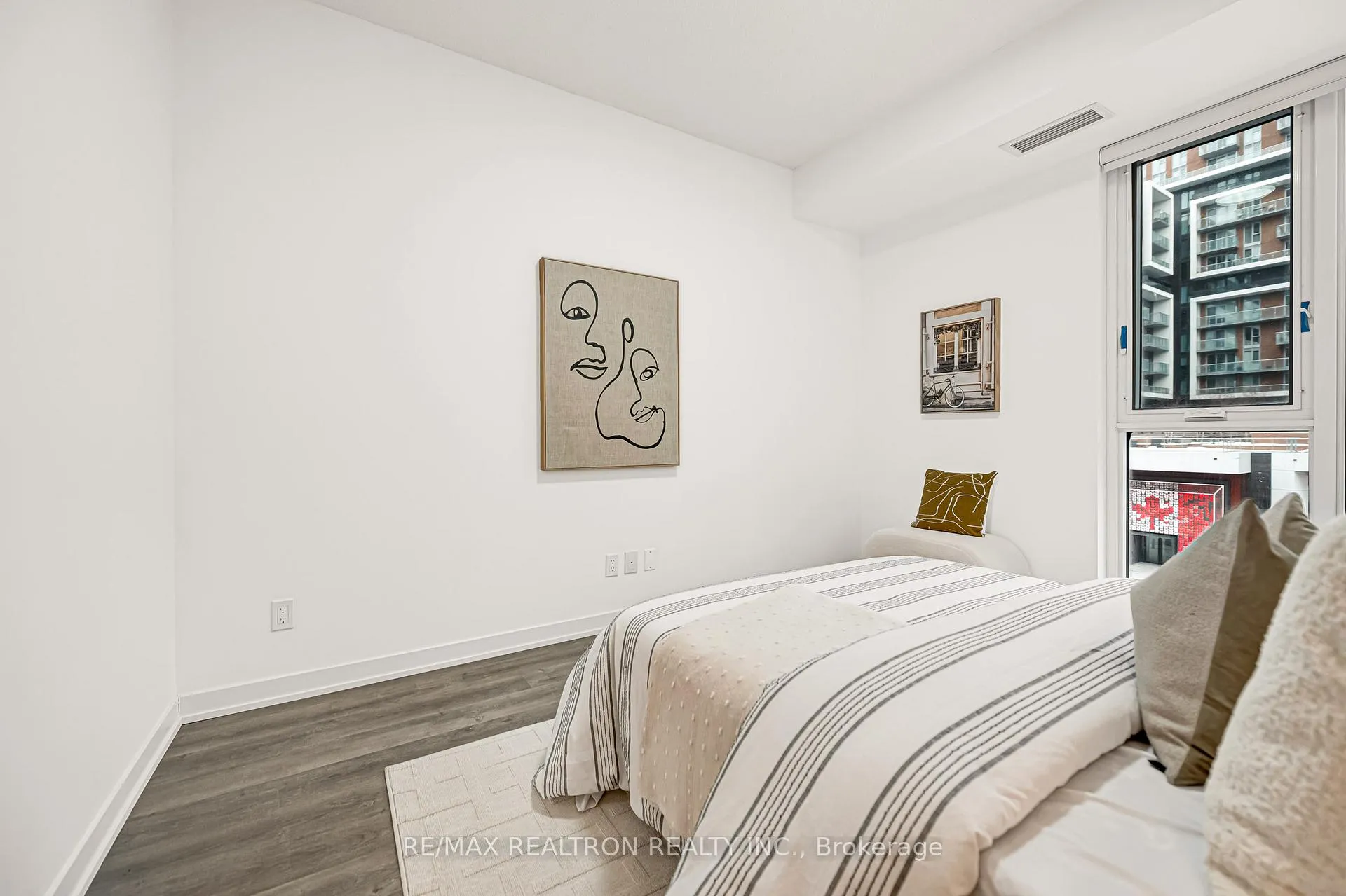 Photo 28 of Unit 403C, 38 Simcoe Promenade, Markham, Unionville — HOMEH