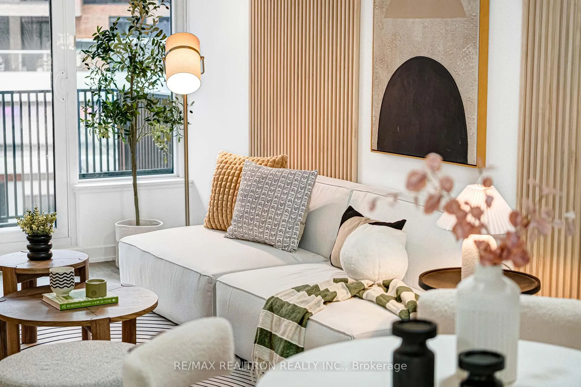 Photo 38 of Unit 403C, 38 Simcoe Promenade, Markham, Unionville — HOMEH