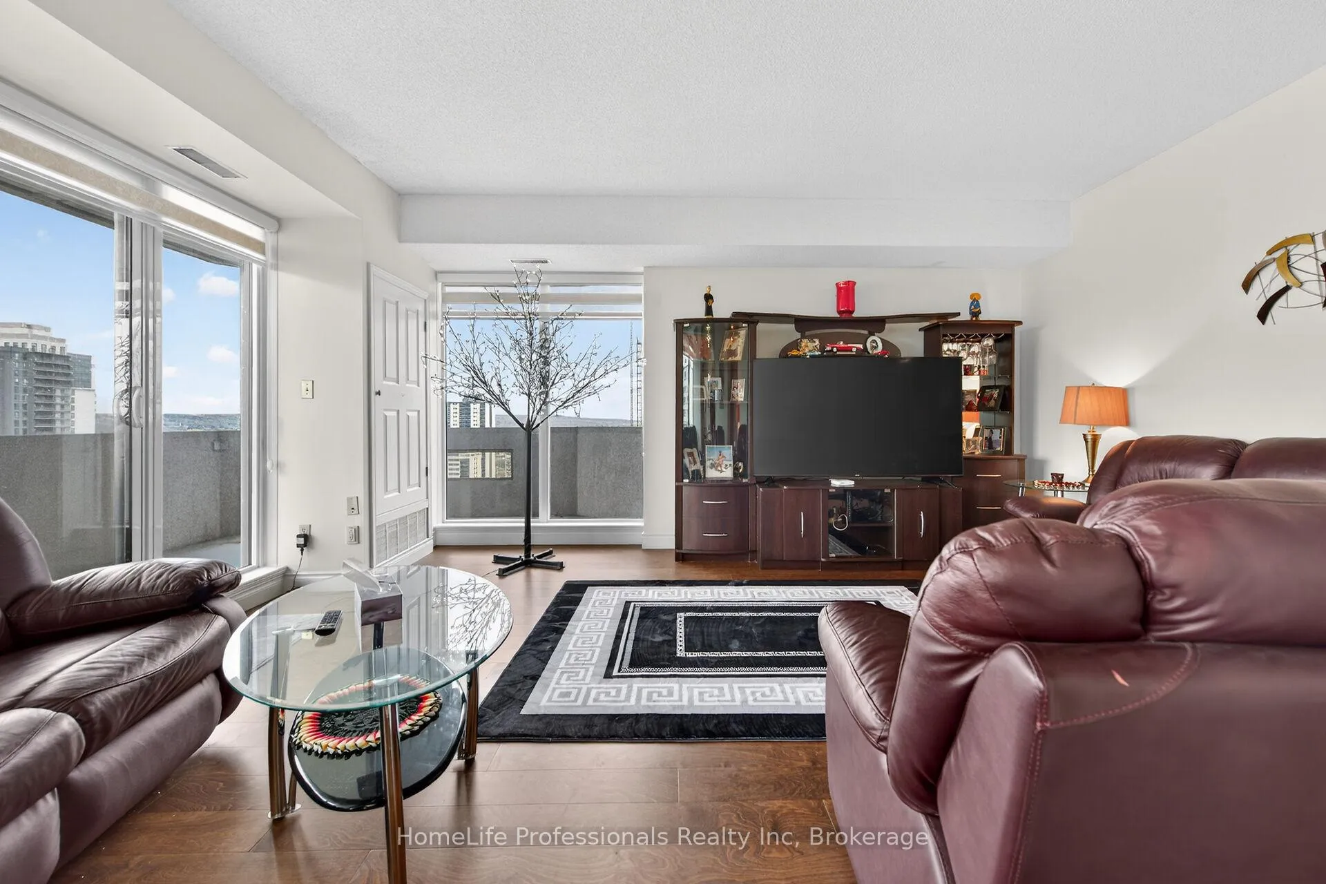 Photo 11 of Unit 1803, 67 Caroline Street S, Hamilton, Durand — HOMEH