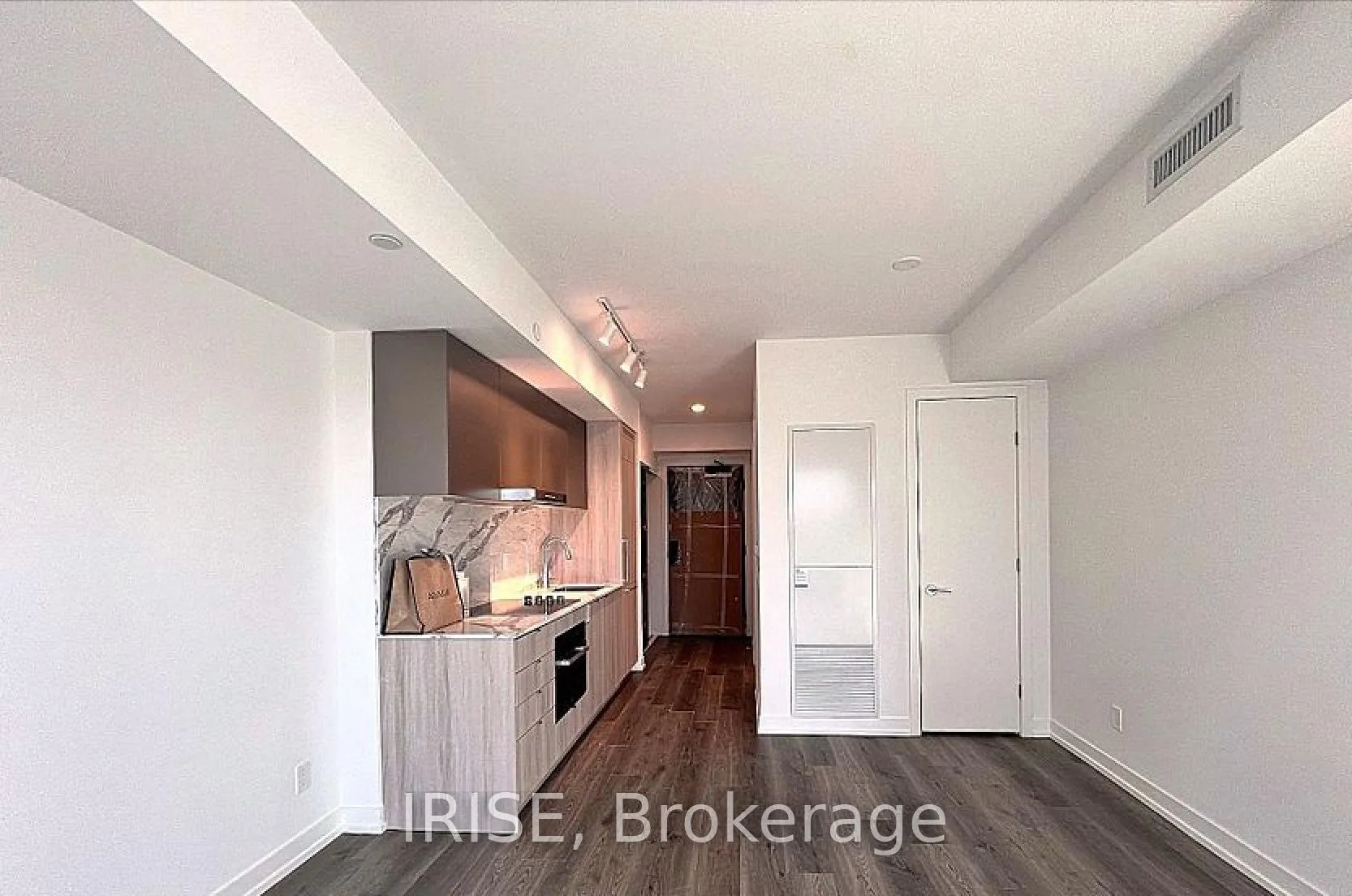 Photo 6 of Unit 1910, 771 Yonge Street, Toronto, Rosedale-Moore Park — HOMEH