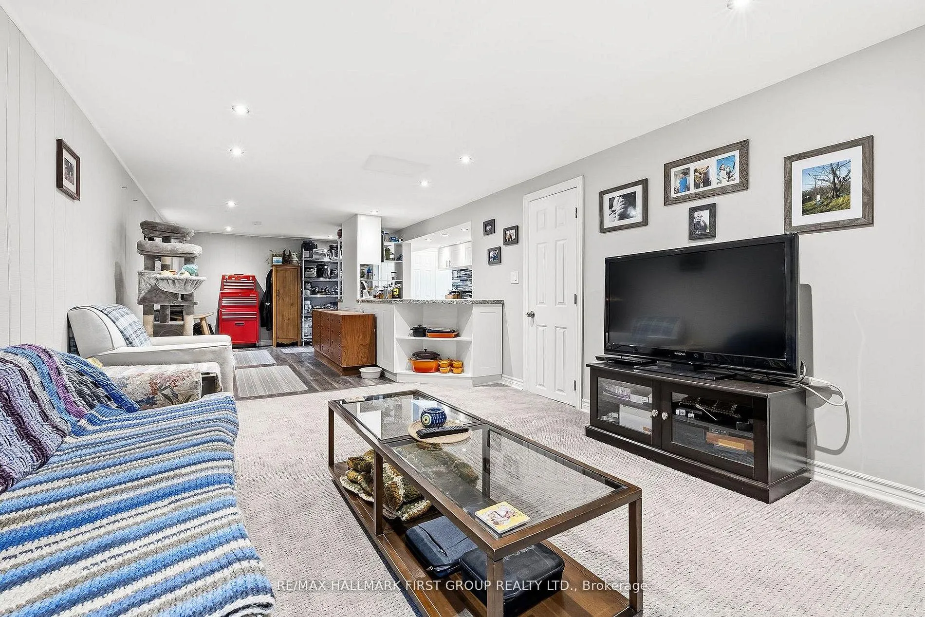 Photo 35 of 953 Vistula Drive, Pickering, West Shore — HOMEH