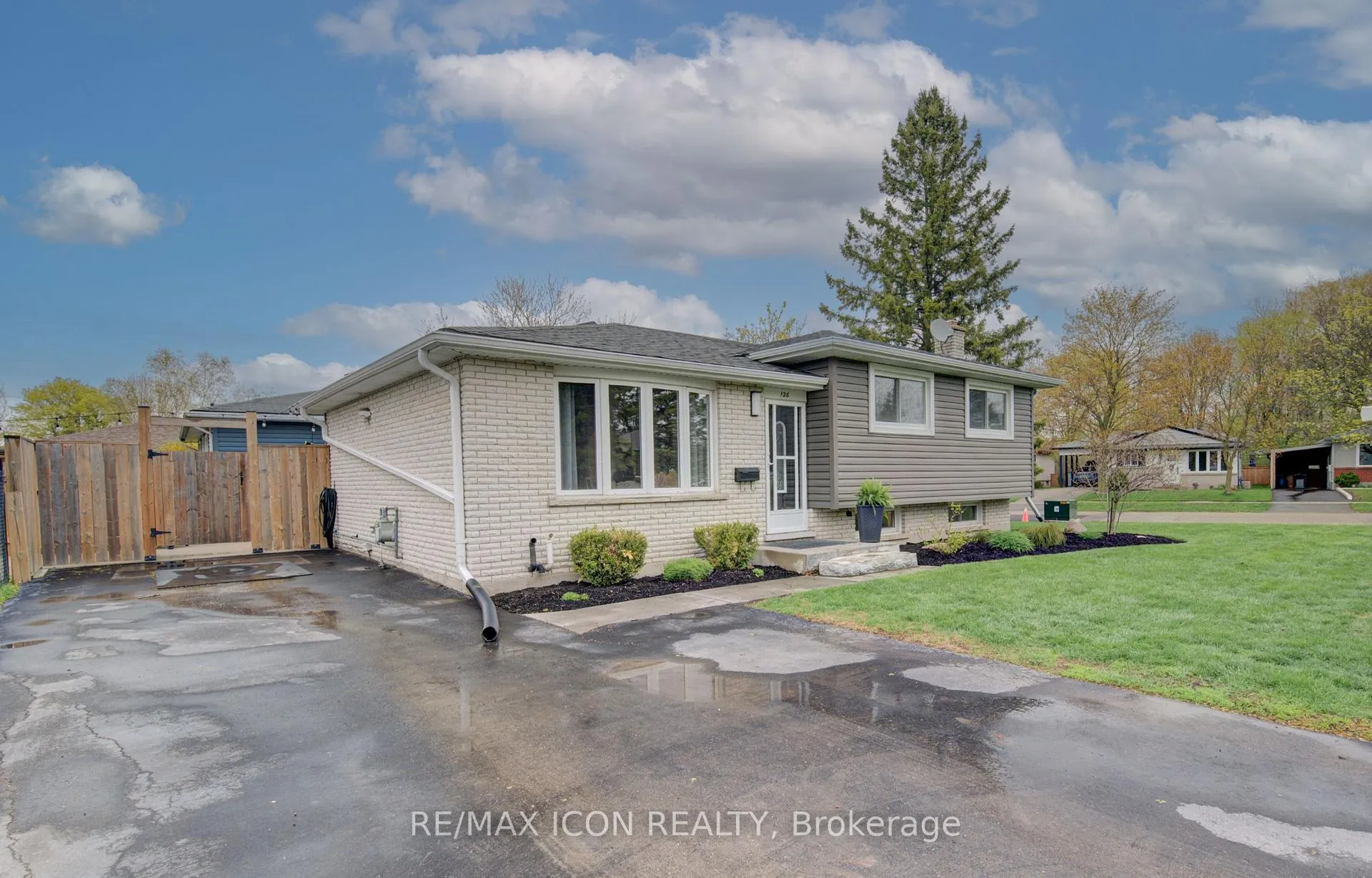 Photo 2 of 126 Webster Street, Wilmot — HOMEH