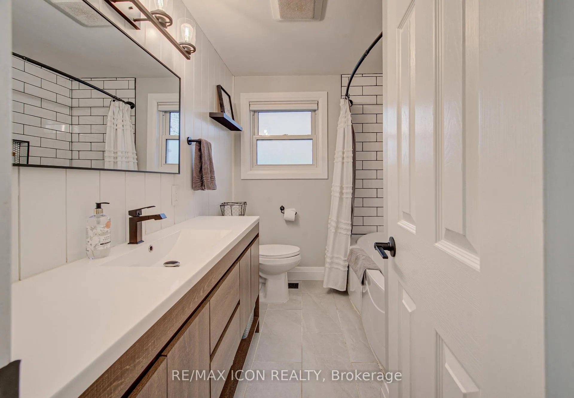 Photo 22 of 126 Webster Street, Wilmot — HOMEH