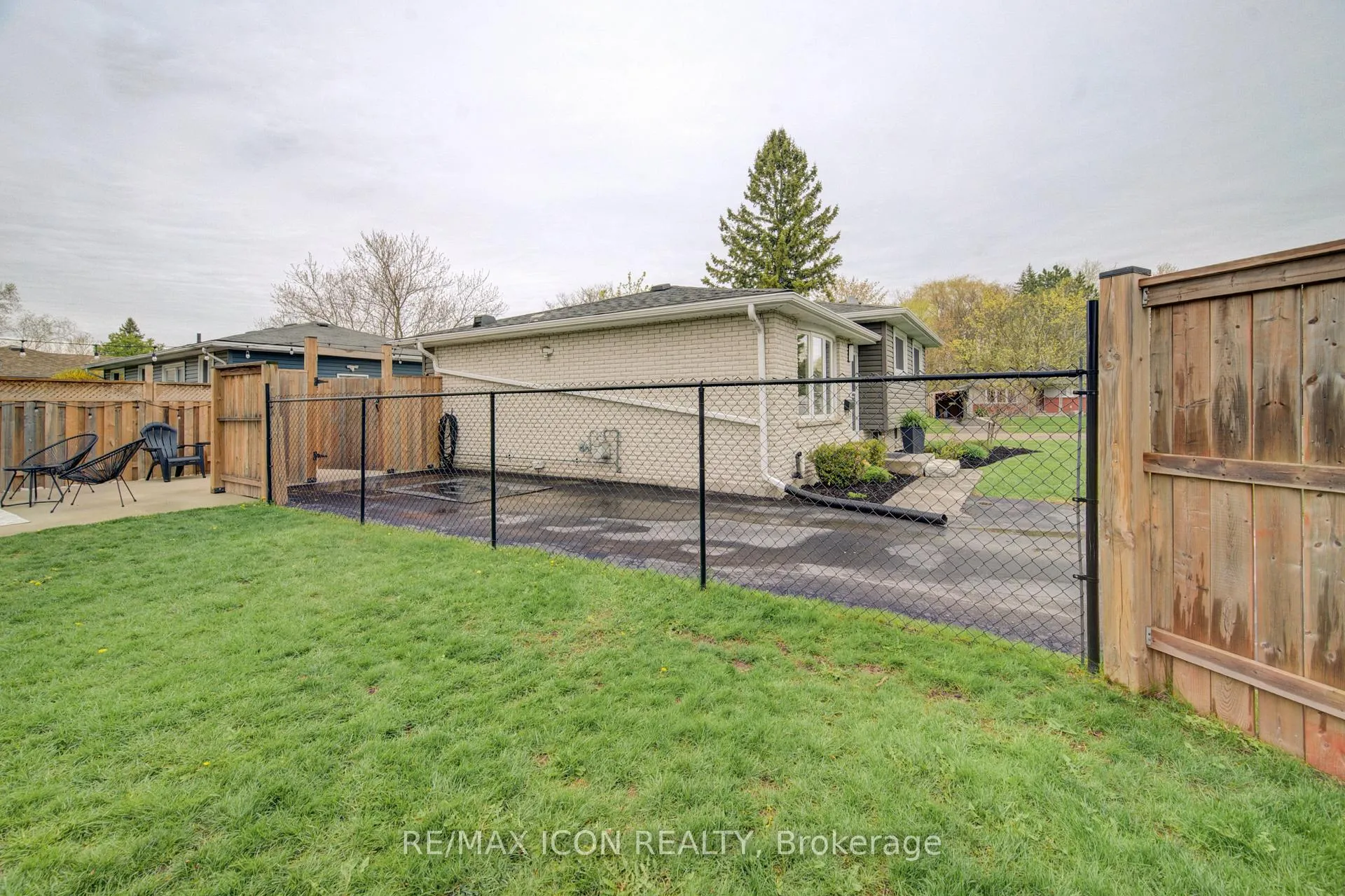 Photo 42 of 126 Webster Street, Wilmot — HOMEH