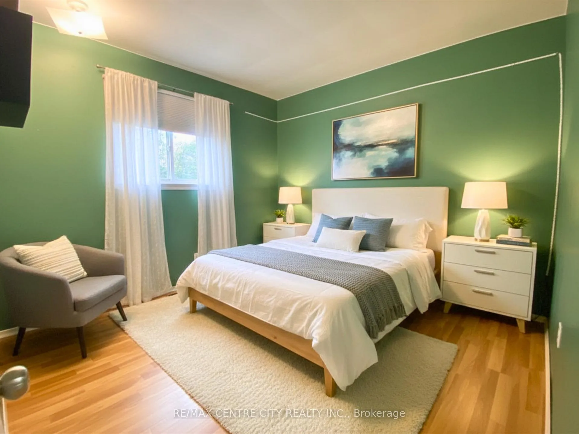 Photo 10 of 186 Centre Street, St. Thomas — HOMEH