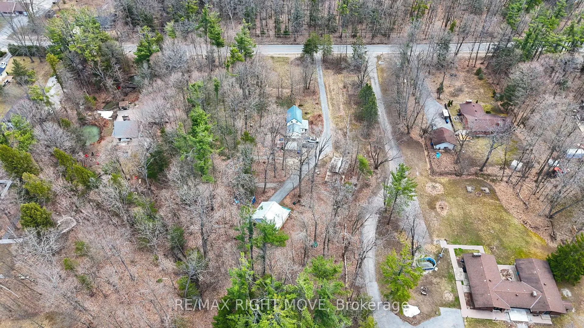 Photo 12 of 4124 Wainman Line, Severn, Bass Lake — HOMEH