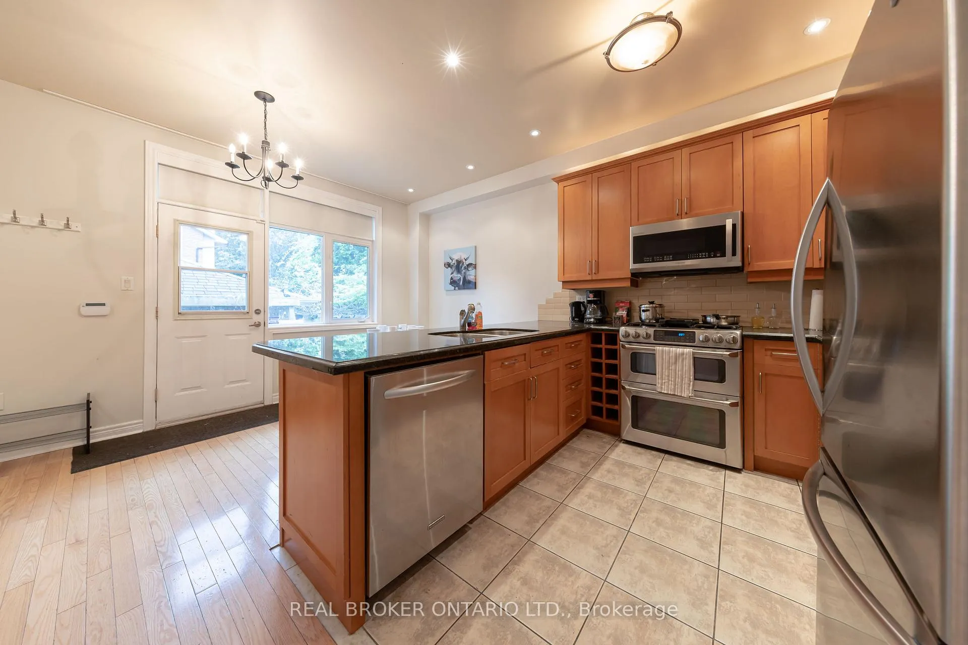 Photo 8 of Unit Main, 179 Hanson Street, Toronto, Woodbine Corridor — HOMEH