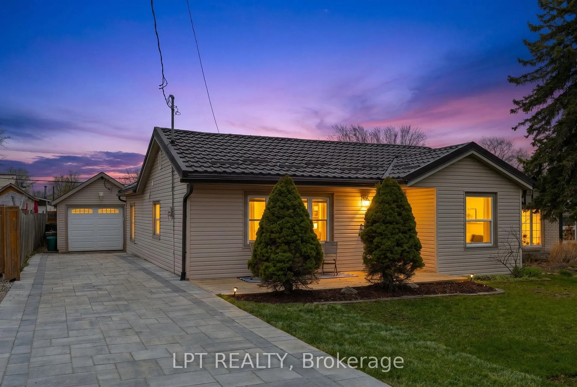 Photo 3 of 145 Silas Boulevard, Georgina, Keswick North — HOMEH