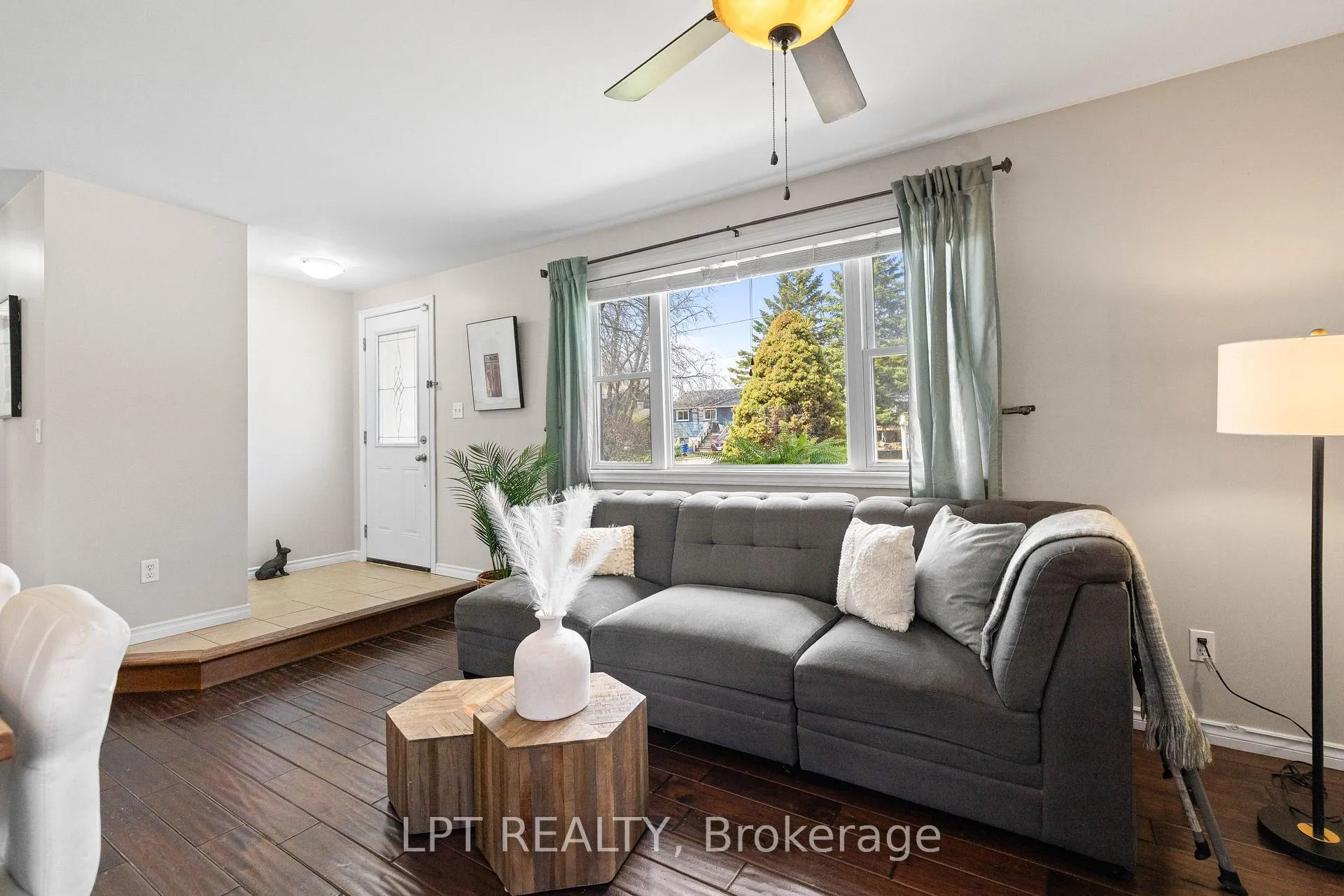 Photo 10 of 145 Silas Boulevard, Georgina, Keswick North — HOMEH