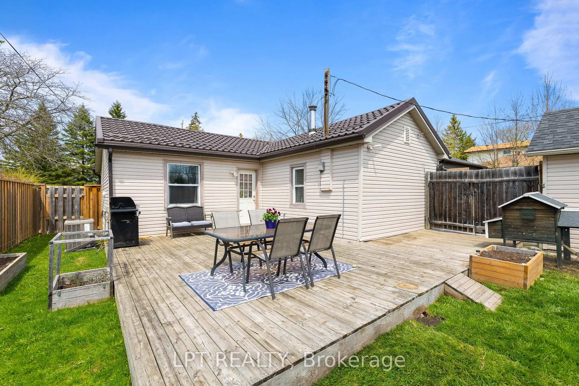 Photo 26 of 145 Silas Boulevard, Georgina, Keswick North — HOMEH