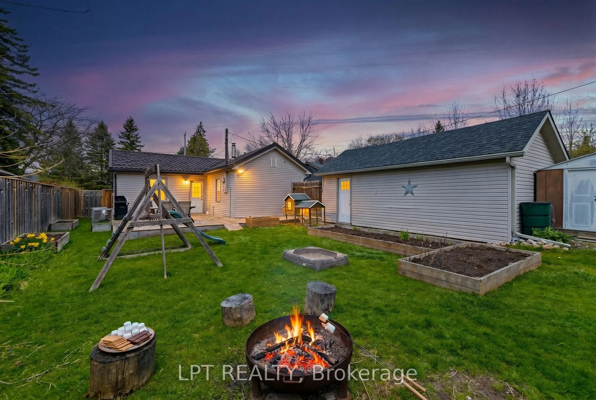 Photo 29 of 145 Silas Boulevard, Georgina, Keswick North — HOMEH