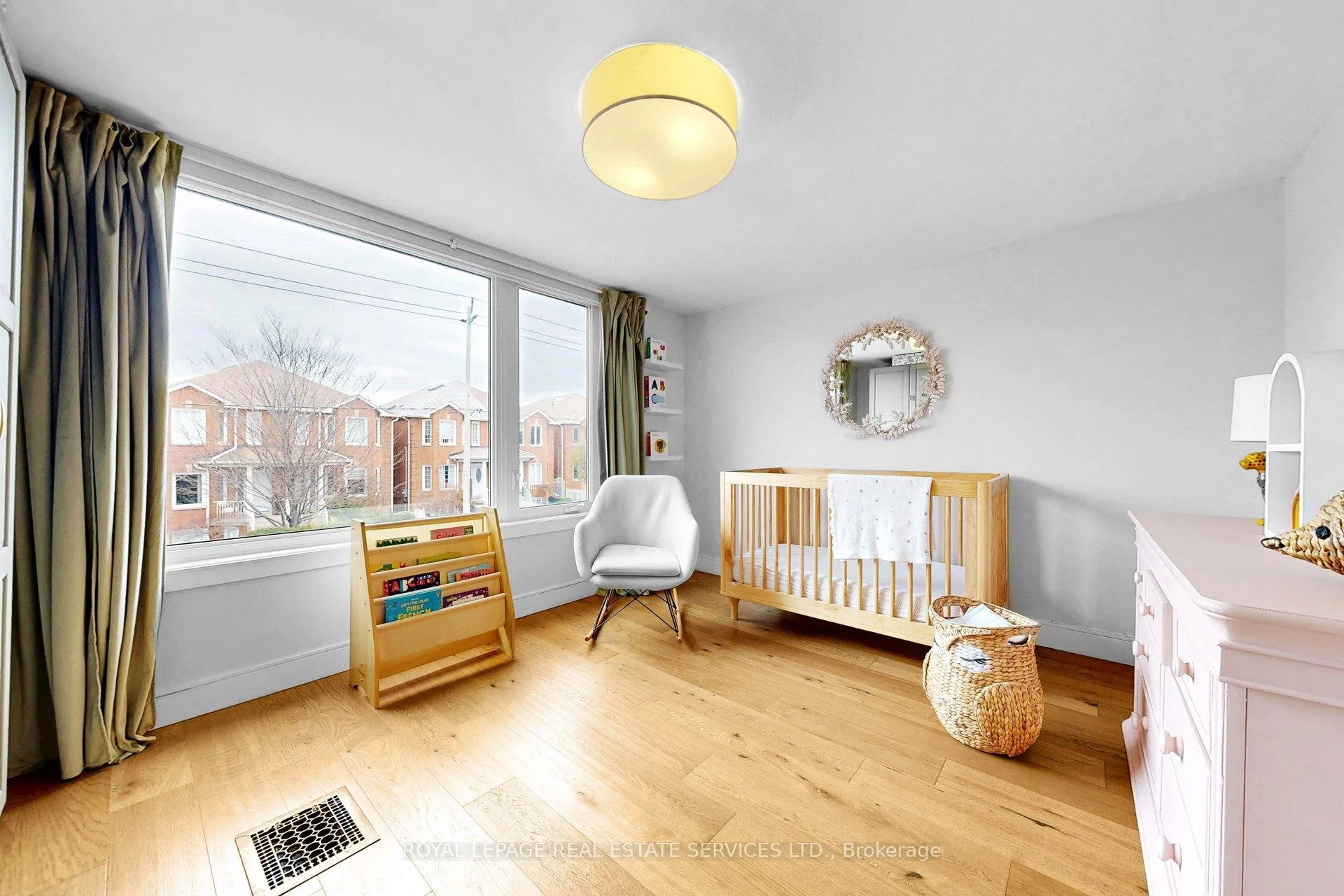 Photo 27 of 97 Ascot Avenue, Toronto, Corso Italia-Davenport — HOMEH