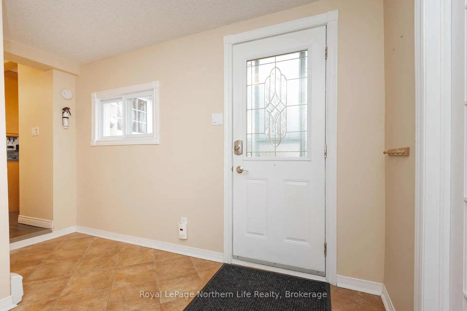 Photo 12 of 40 Macdonald Avenue W, North Bay, Ferris — HOMEH