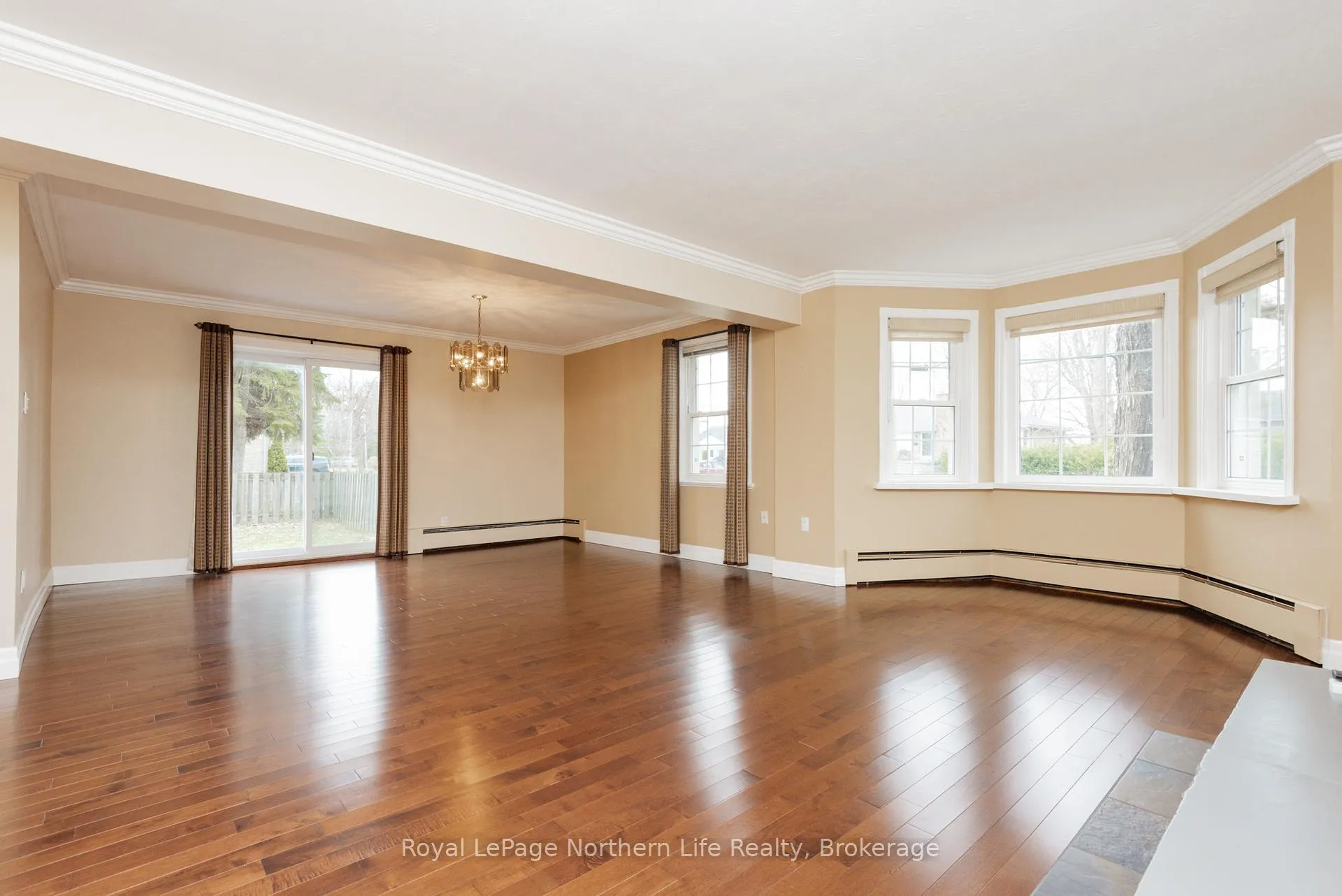 Photo 13 of 40 Macdonald Avenue W, North Bay, Ferris — HOMEH