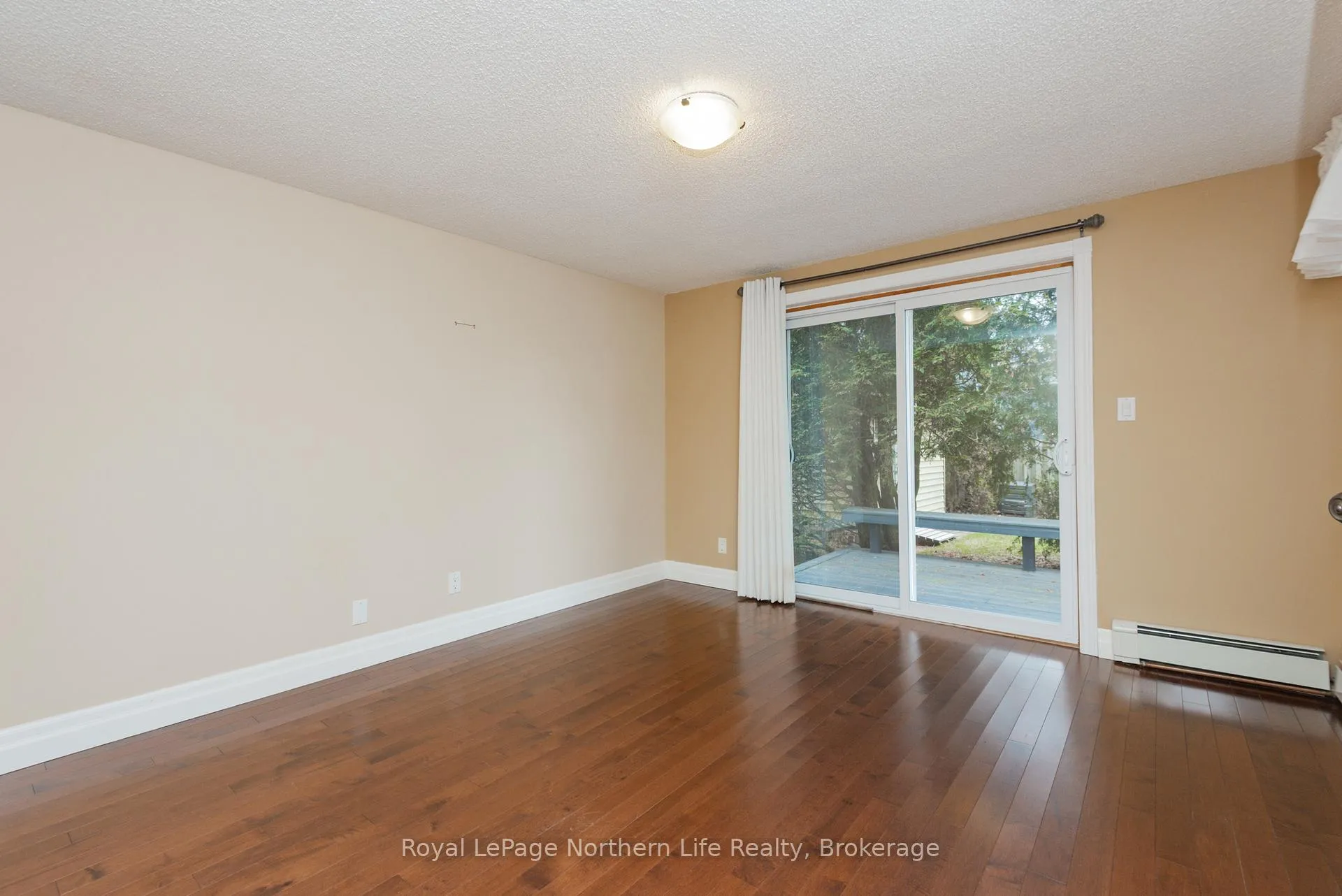 Photo 27 of 40 Macdonald Avenue W, North Bay, Ferris — HOMEH