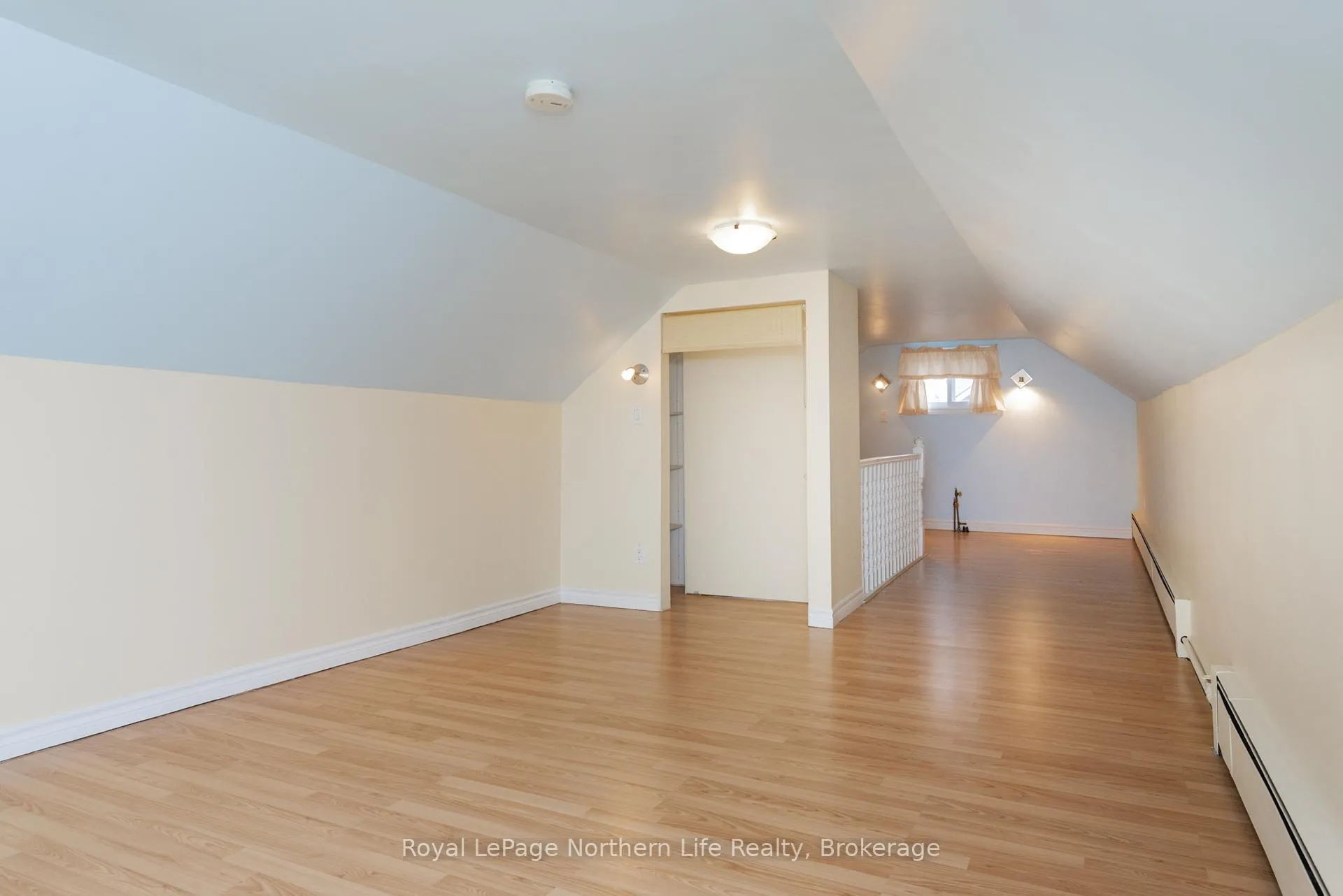 Photo 39 of 40 Macdonald Avenue W, North Bay, Ferris — HOMEH