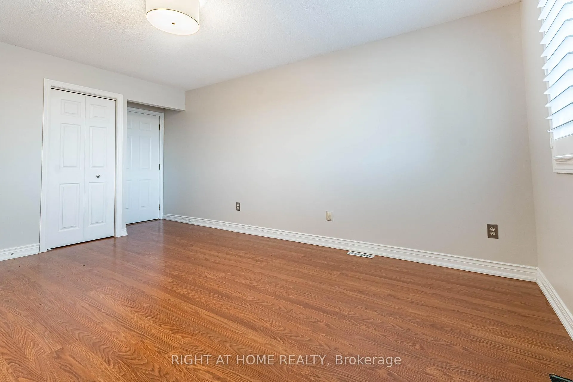 Photo 5 of Unit 7, 165 Main Street E, Grimsby, Grimsby East — HOMEH
