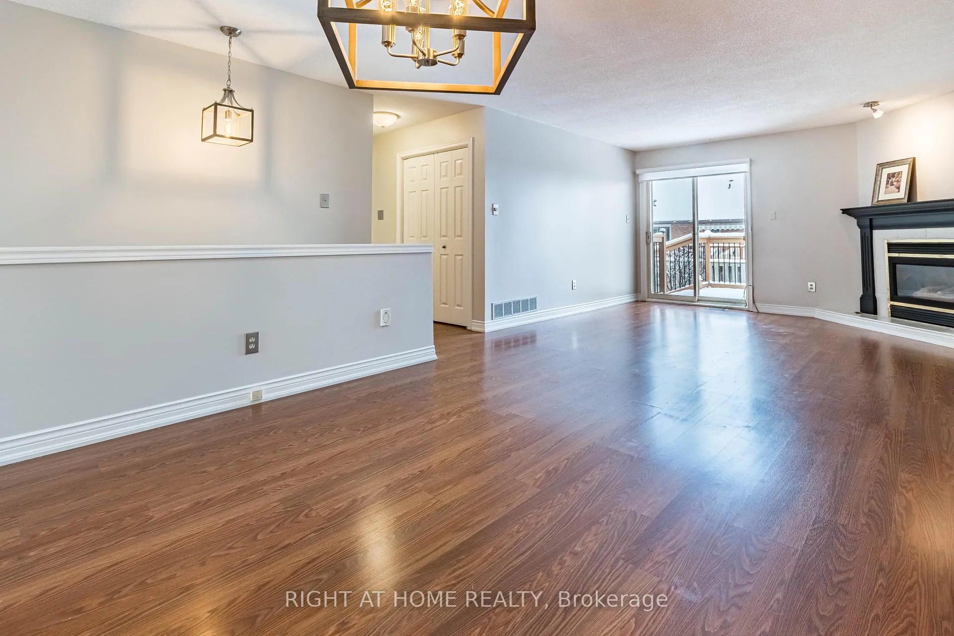 Photo 12 of Unit 7, 165 Main Street E, Grimsby, Grimsby East — HOMEH