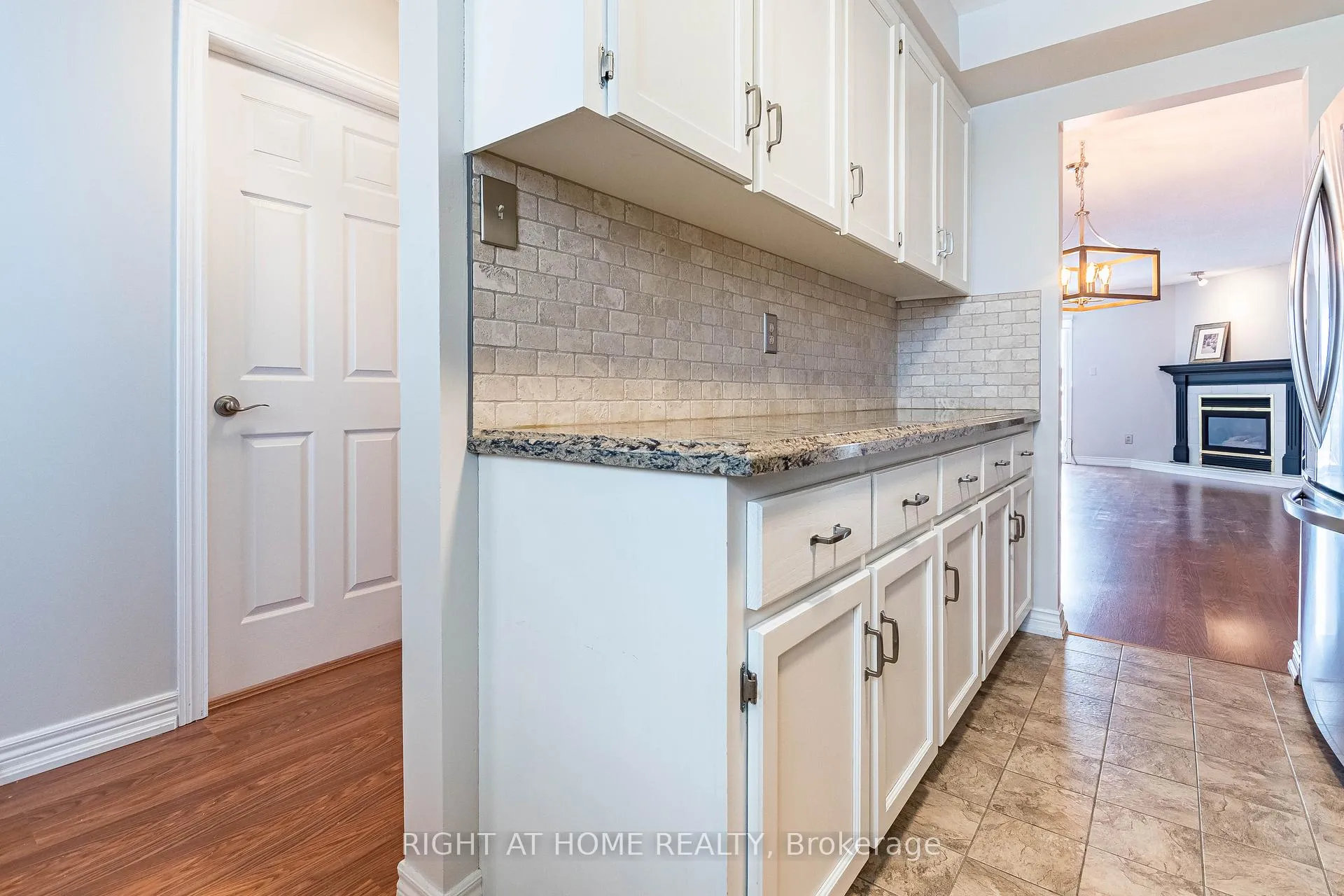 Photo 19 of Unit 7, 165 Main Street E, Grimsby, Grimsby East — HOMEH