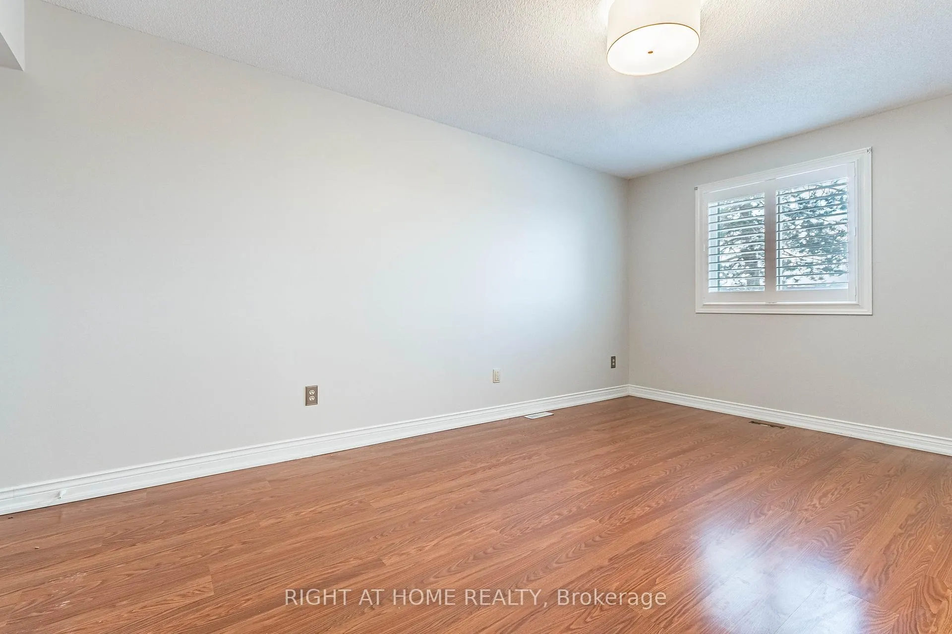 Photo 30 of Unit 7, 165 Main Street E, Grimsby, Grimsby East — HOMEH