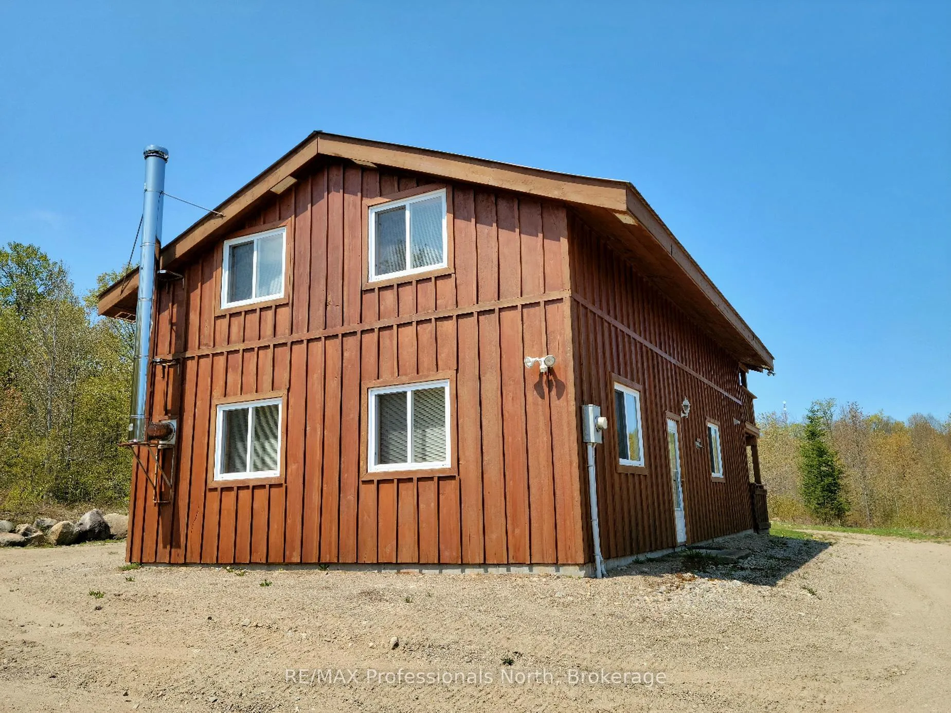 Photo 5 of 3944 Chetwynd Road, Kearney, Proudfoot — HOMEH