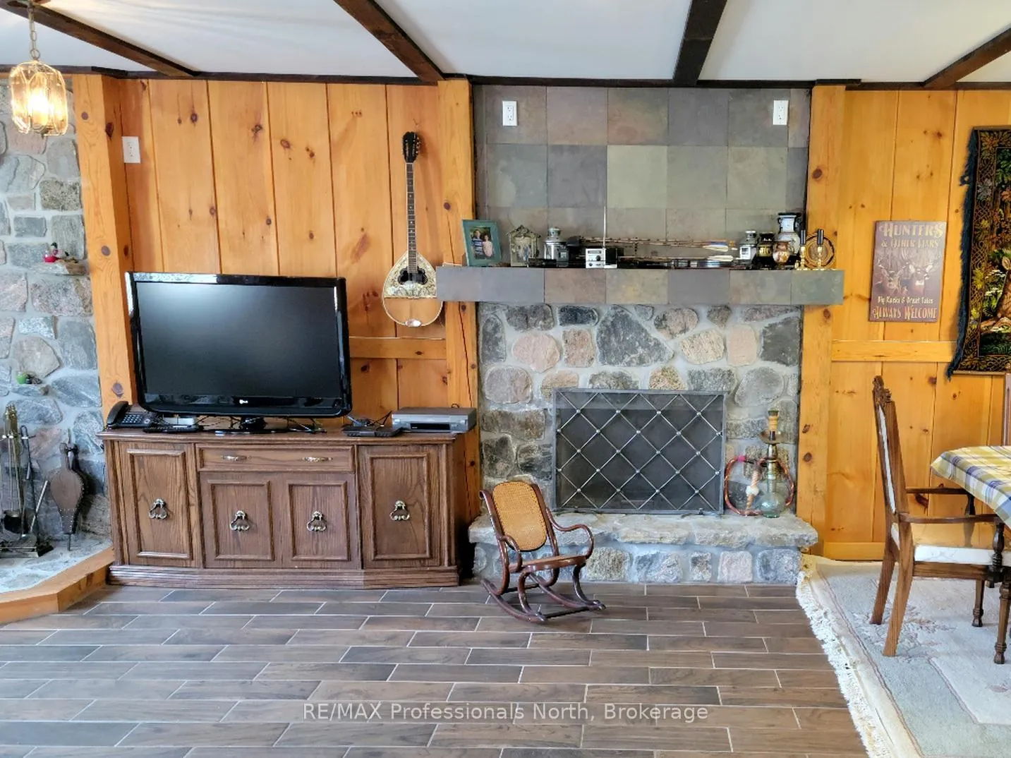 Photo 15 of 3944 Chetwynd Road, Kearney, Proudfoot — HOMEH