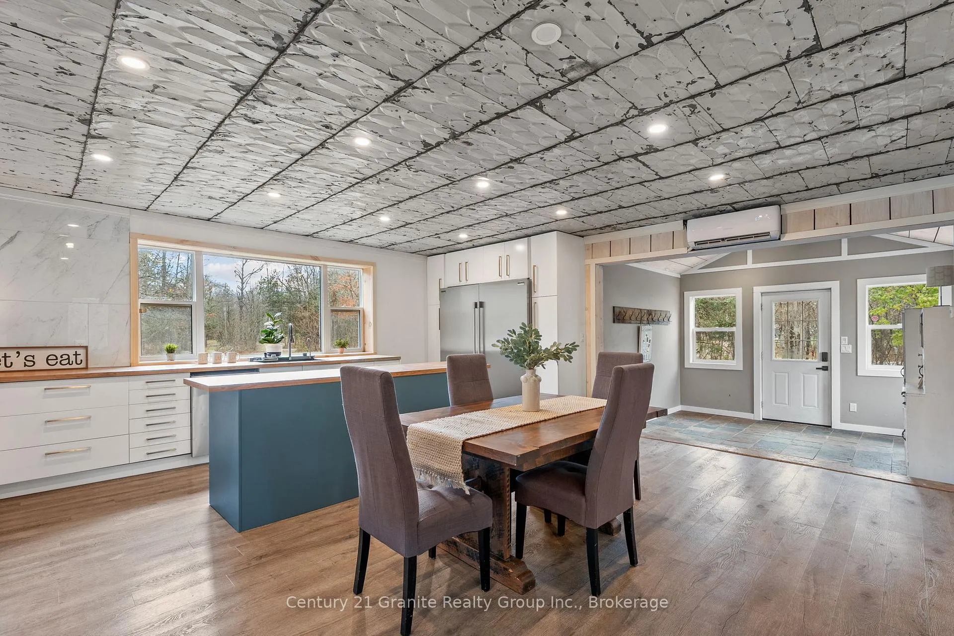 Photo 10 of 1126 Rice Road, Minden Hills, Snowdon — HOMEH