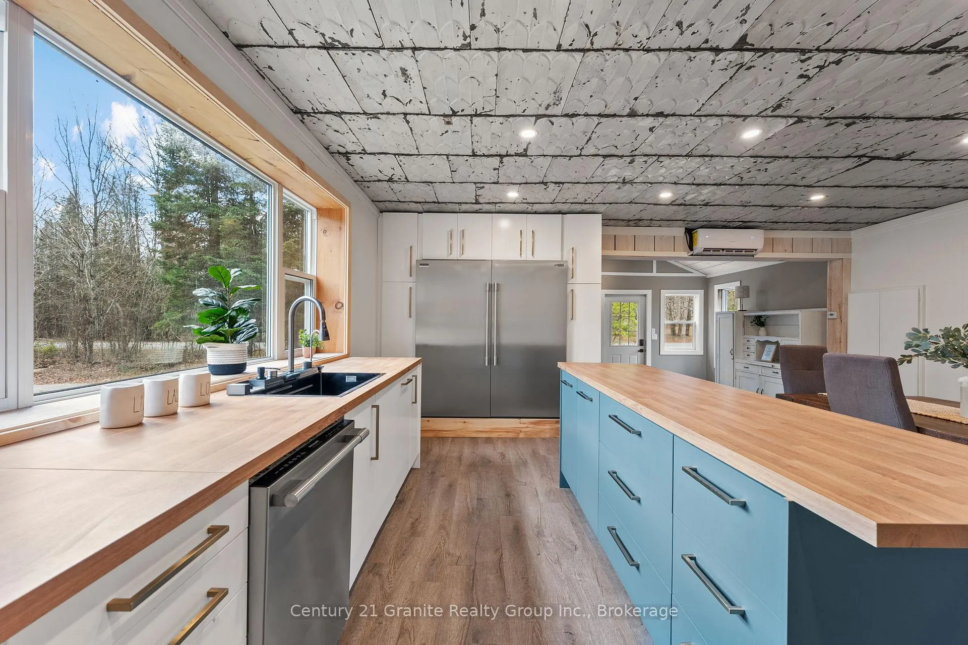 Photo 11 of 1126 Rice Road, Minden Hills, Snowdon — HOMEH