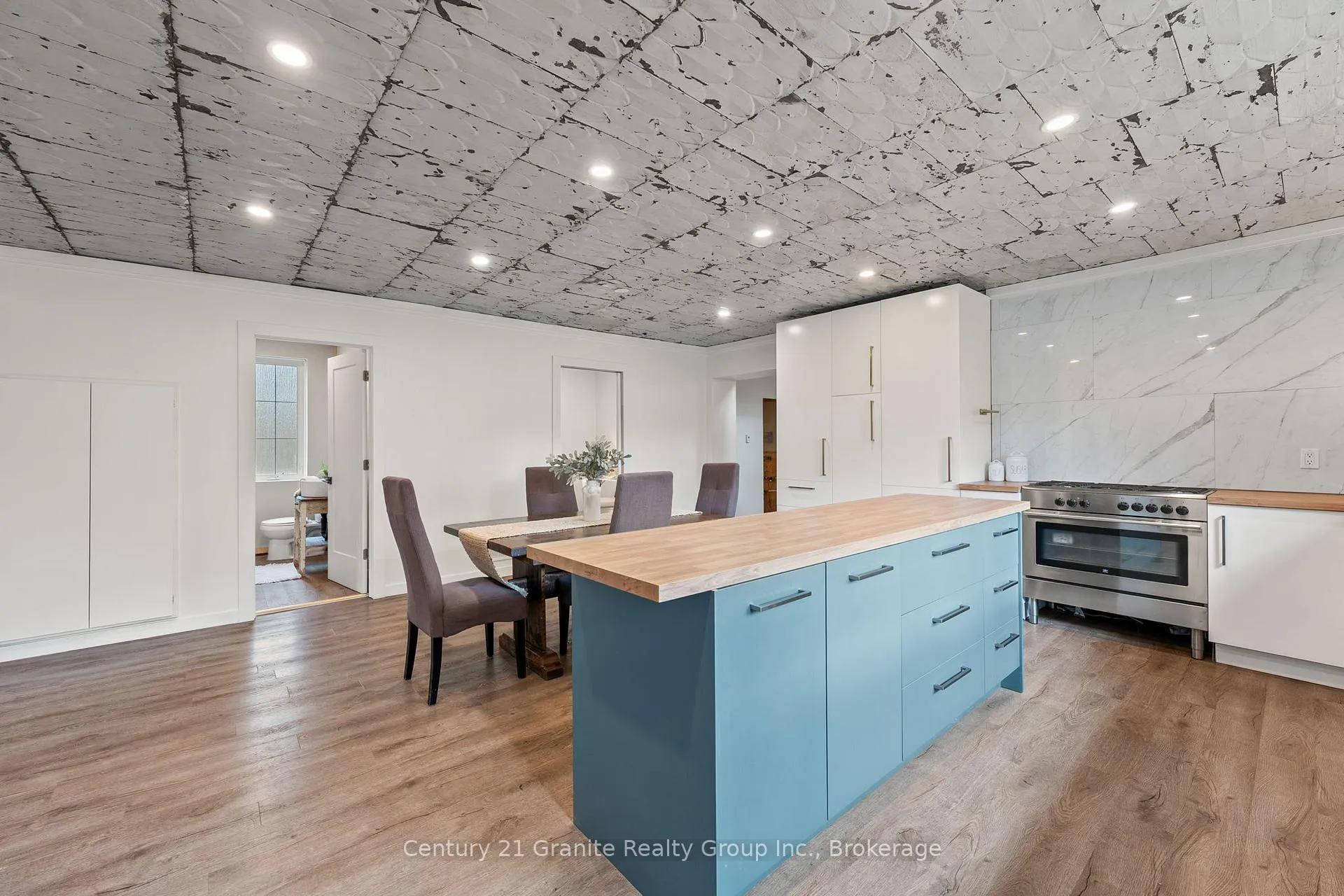Photo 12 of 1126 Rice Road, Minden Hills, Snowdon — HOMEH