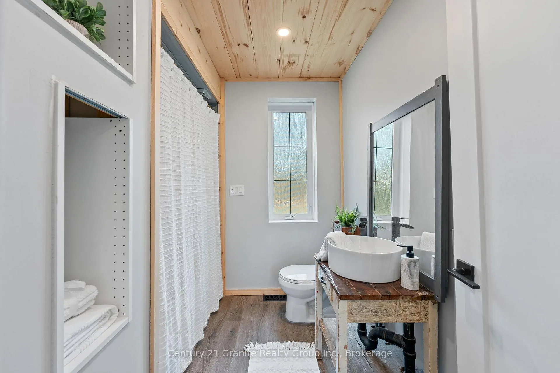 Photo 17 of 1126 Rice Road, Minden Hills, Snowdon — HOMEH