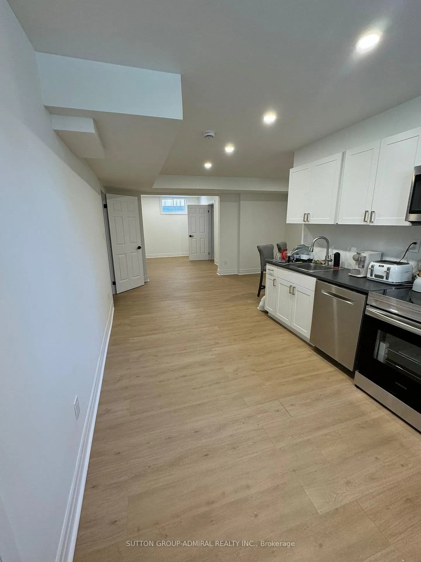 Photo 4 of Unit Lower, 23 chatsworth Court, Vaughan, Islington Woods — HOMEH