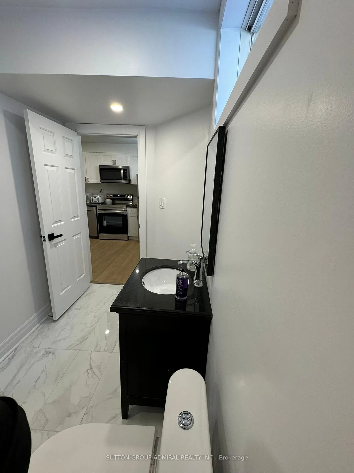 Photo 8 of Unit Lower, 23 chatsworth Court, Vaughan, Islington Woods — HOMEH