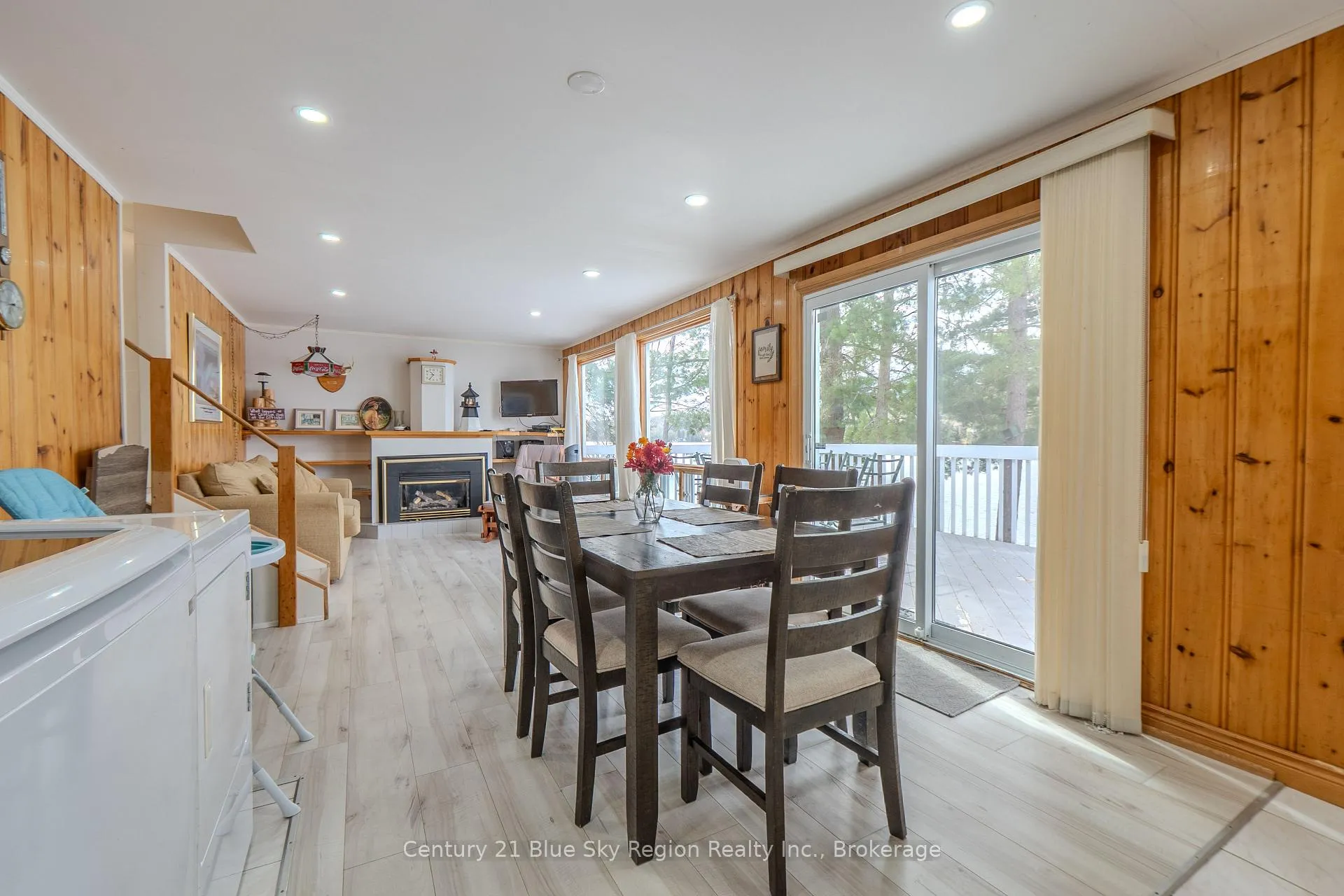 Photo 14 of 1421 Northshore Road, North Bay, Birchaven — HOMEH