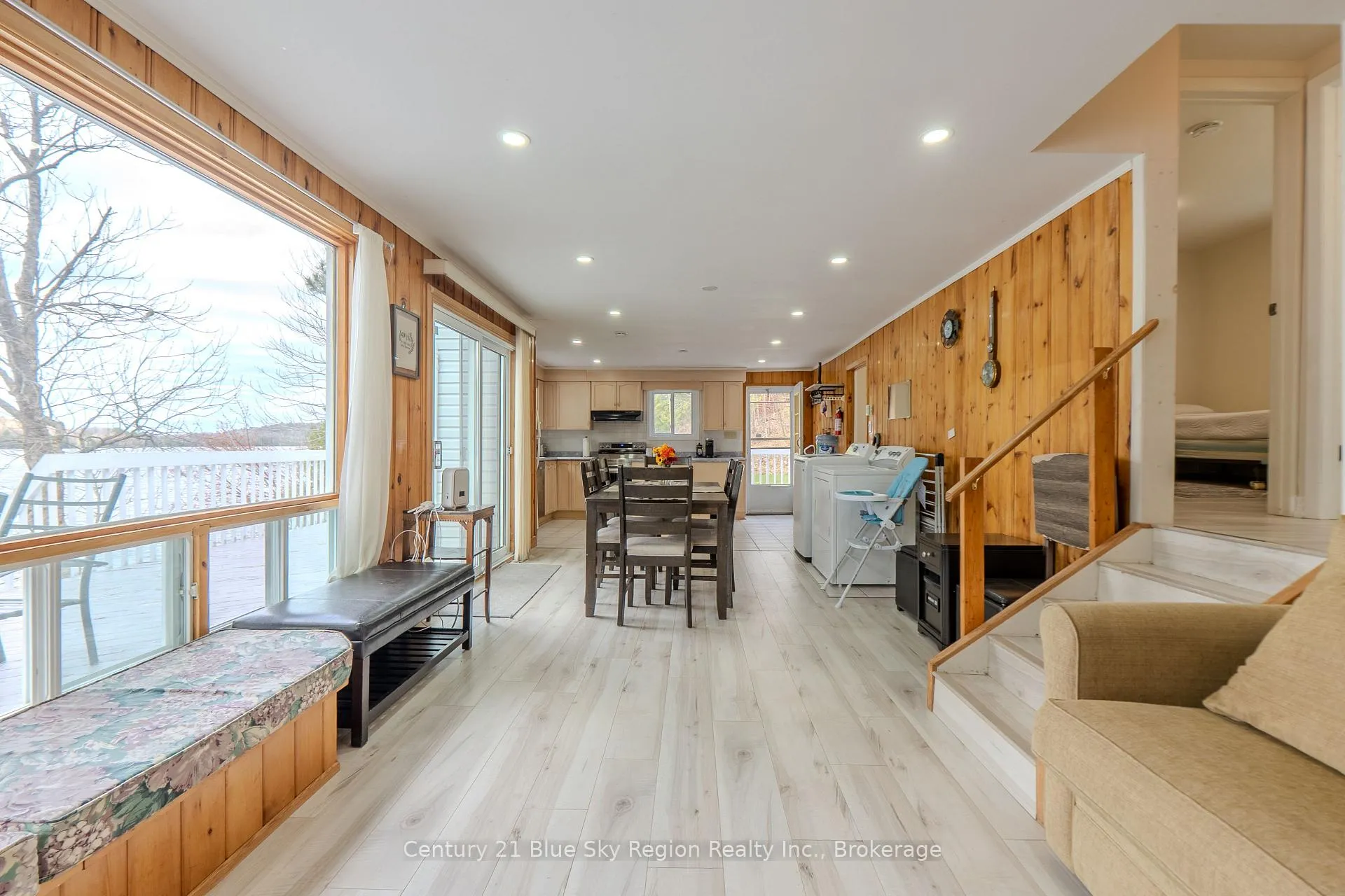 Photo 17 of 1421 Northshore Road, North Bay, Birchaven — HOMEH