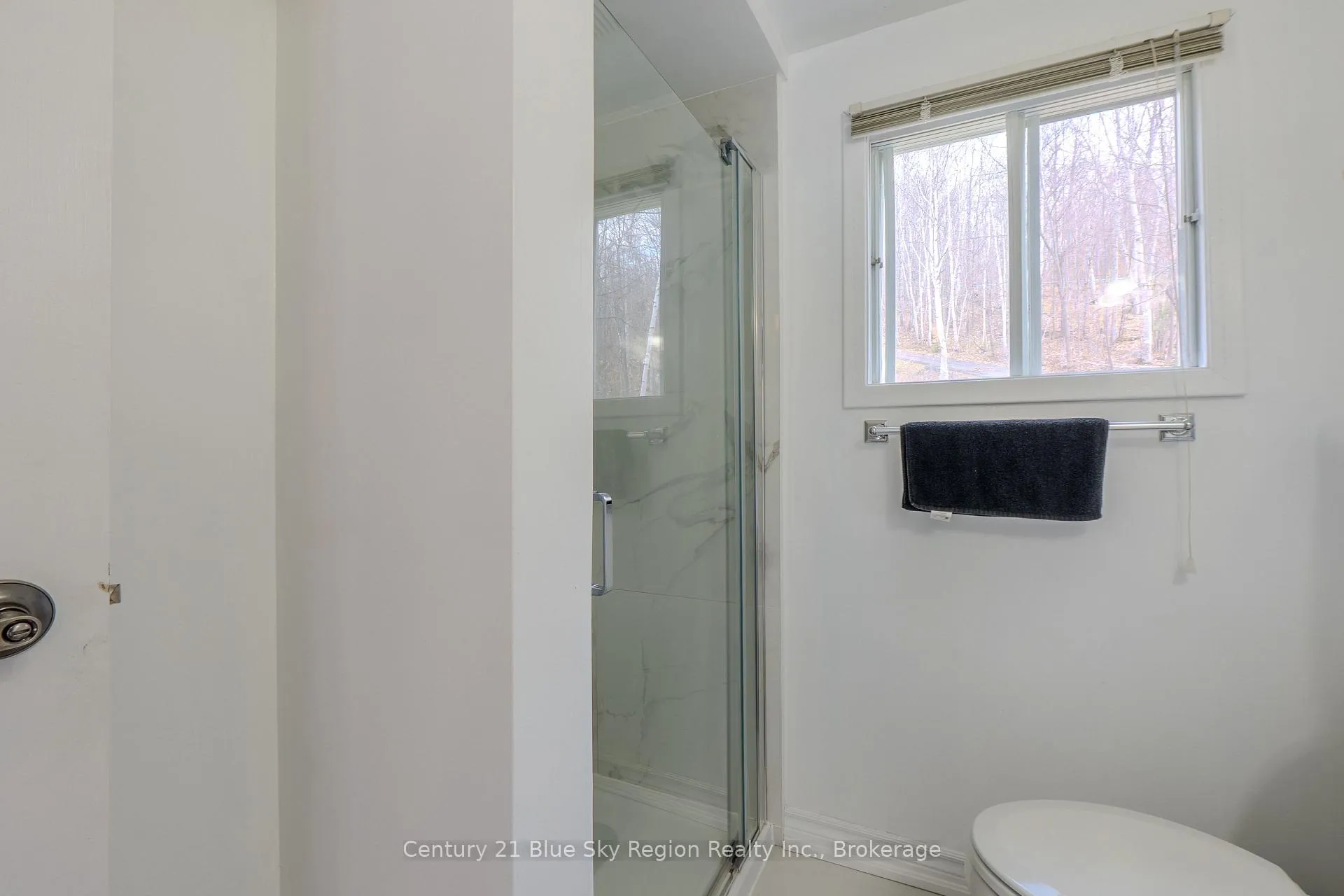Photo 41 of 1421 Northshore Road, North Bay, Birchaven — HOMEH