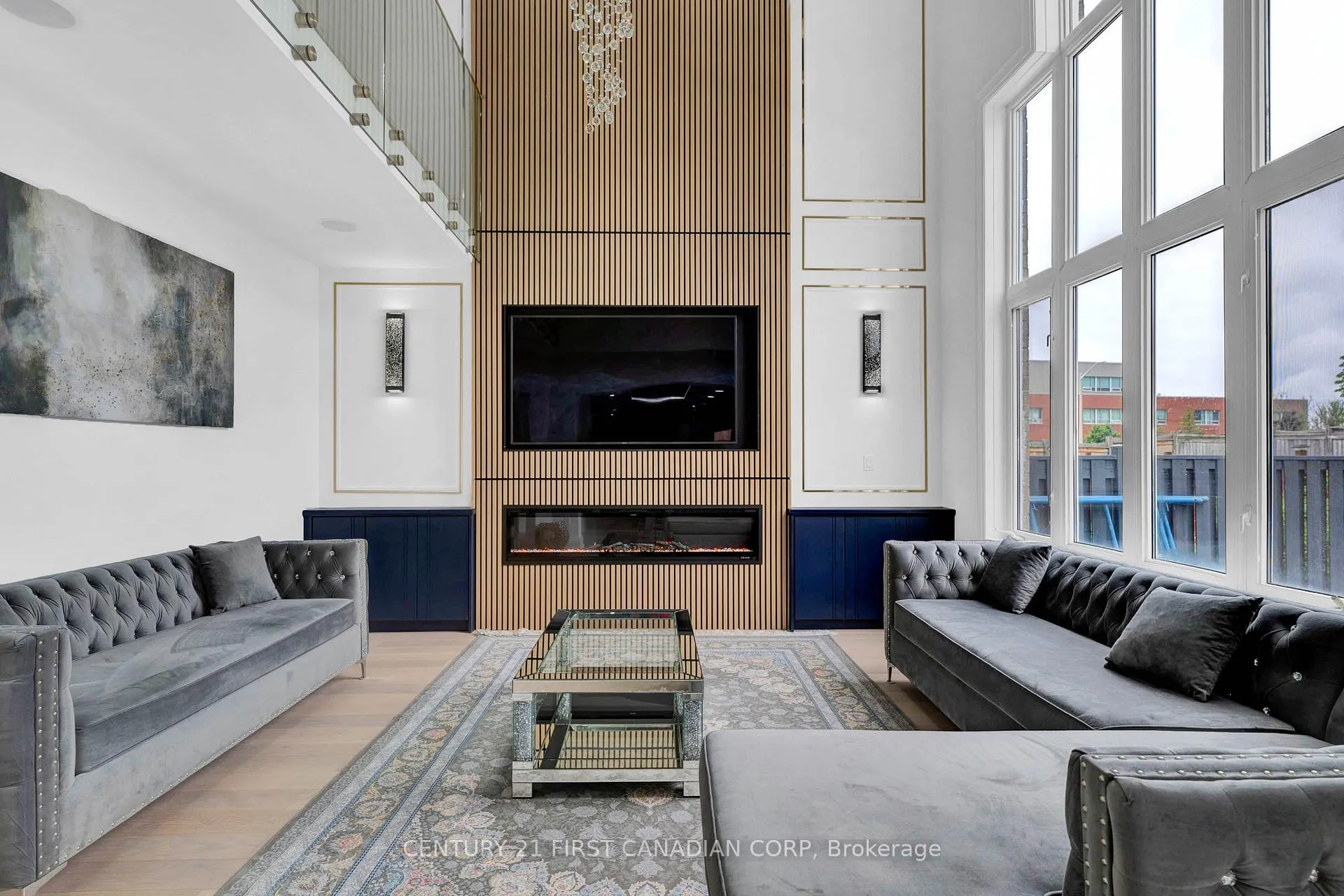 Photo 12 of 4 Freshspring Drive, Brampton, Sandringham-Wellington — HOMEH