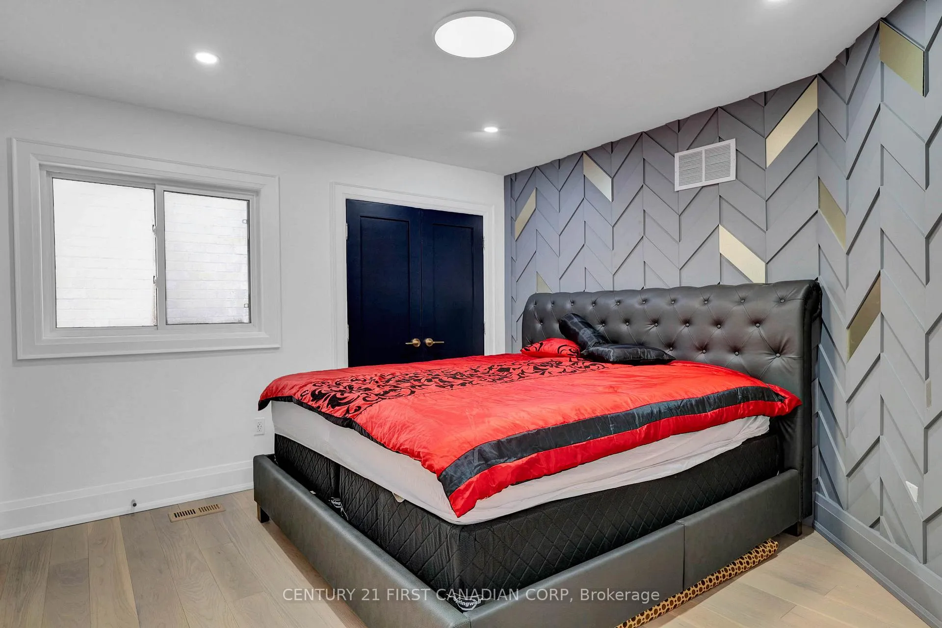 Photo 31 of 4 Freshspring Drive, Brampton, Sandringham-Wellington — HOMEH