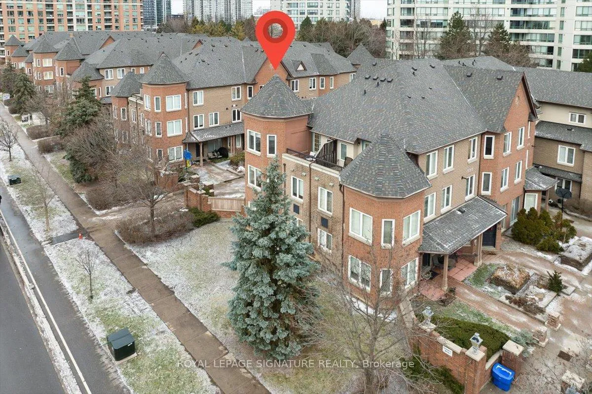 Front of Unit 59, 735 New Westminster Drive