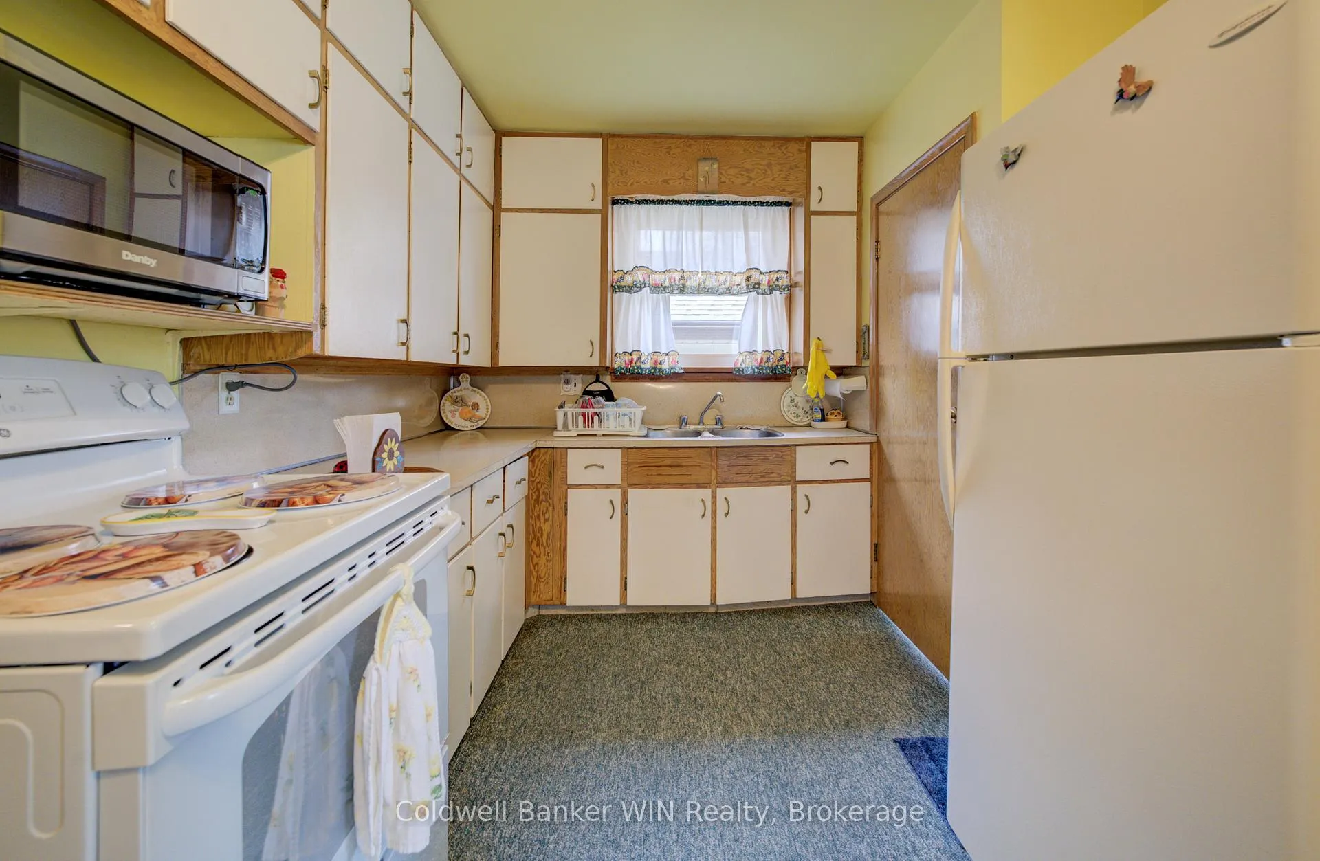 Photo 10 of 320 Waterloo Street, Wellington North, Mount Forest — HOMEH