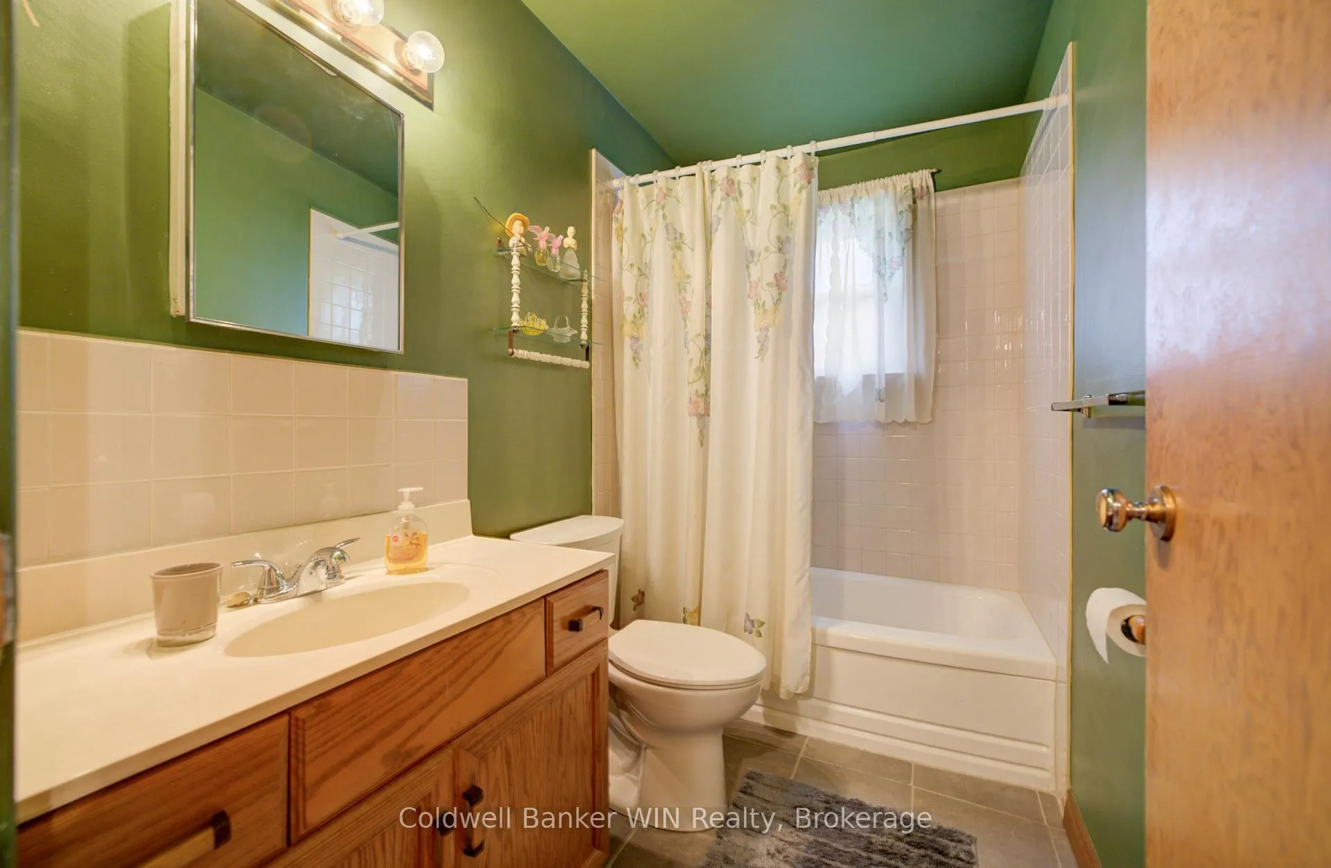 Photo 14 of 320 Waterloo Street, Wellington North, Mount Forest — HOMEH
